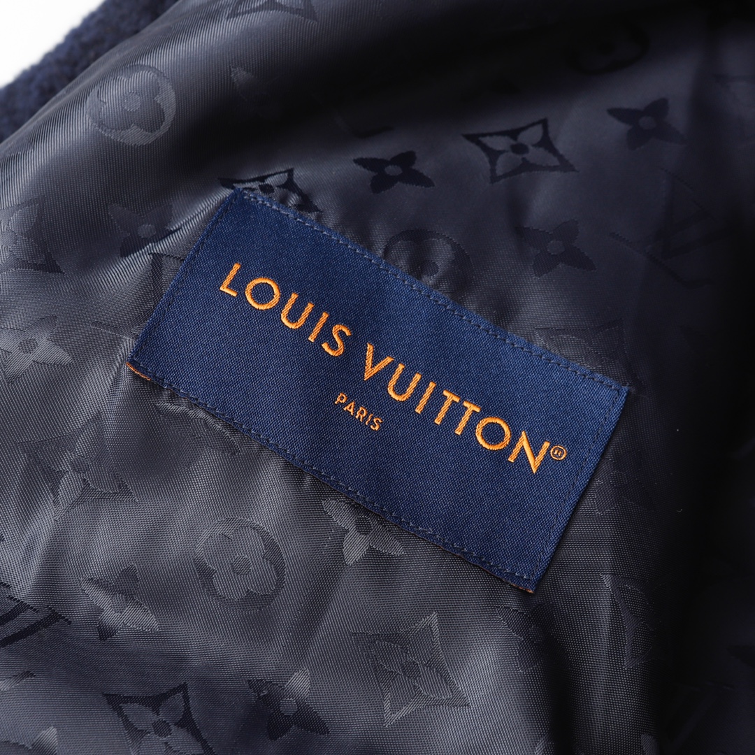 Louis Vuitton  Leather patch fleece blouson（1AGLXO）
