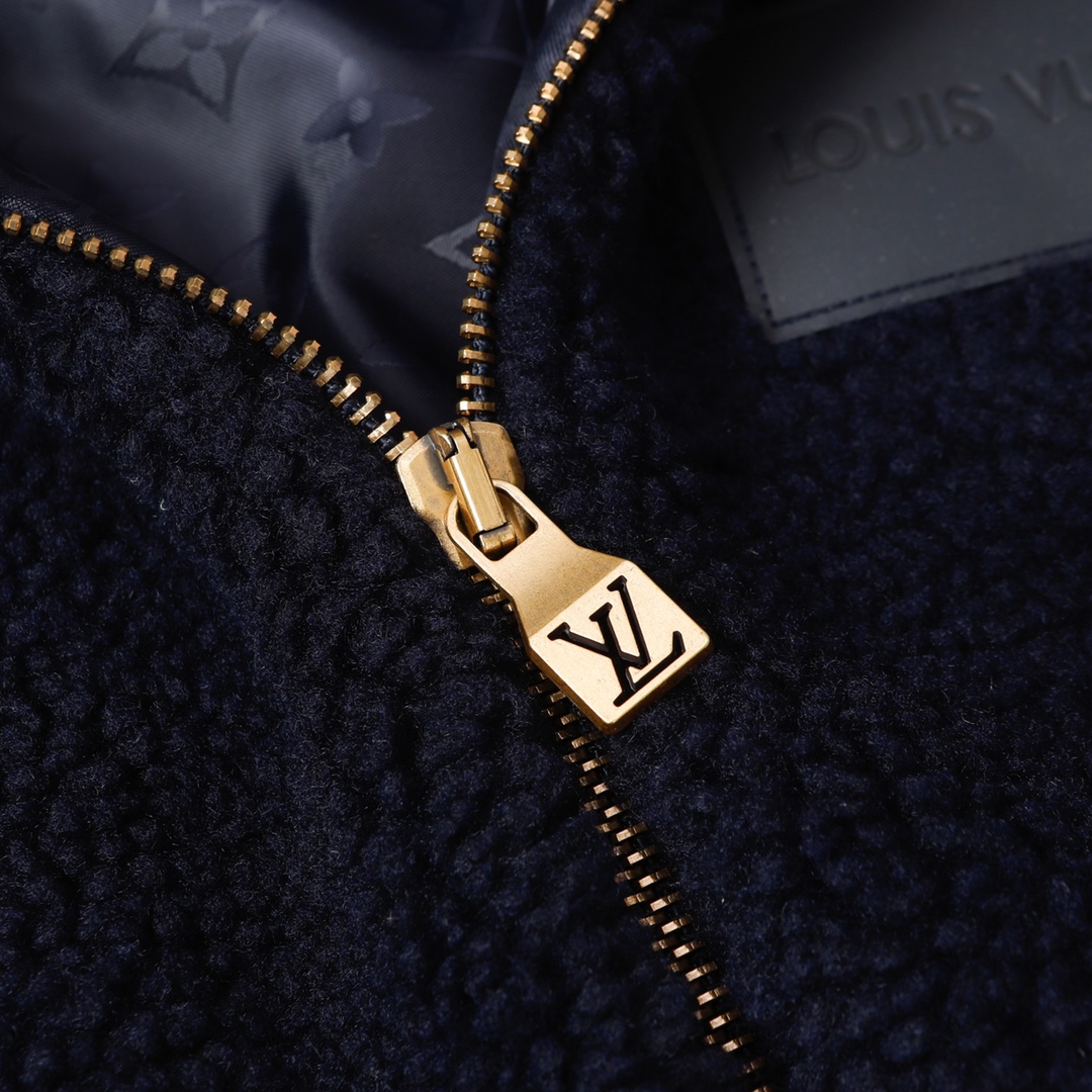 Louis Vuitton  Leather patch fleece blouson（1AGLXO）