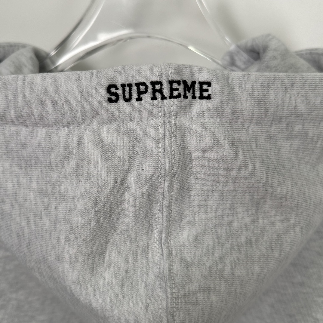 Supreme Kate Moss Hooded Sweatshirt（SUP-FW24-235）