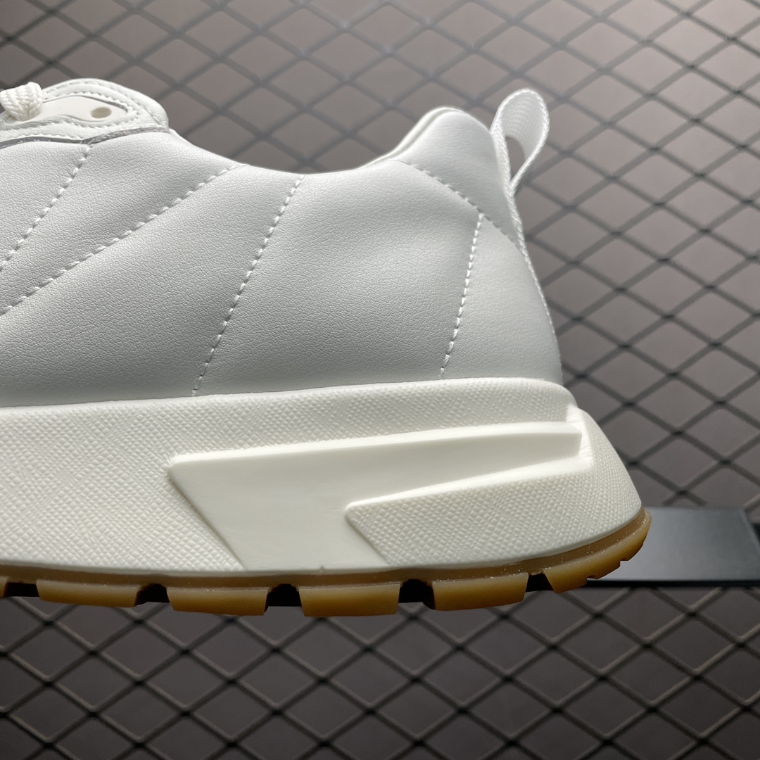 Prada Logo Plaque Sneakers 'Black'（2EE367_3LGO_F0964_F_G000）