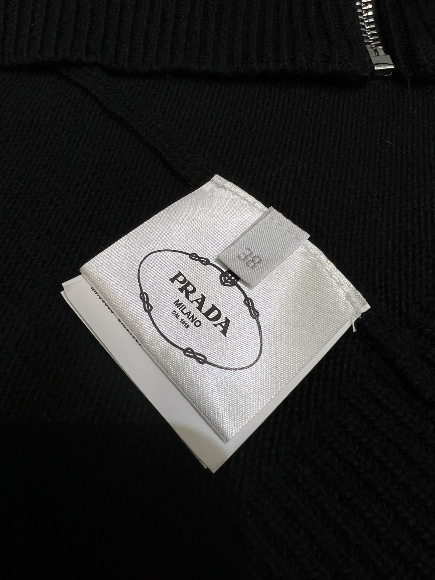 PRADA Cardigan （UMG245-11LM-F0002-S-232）