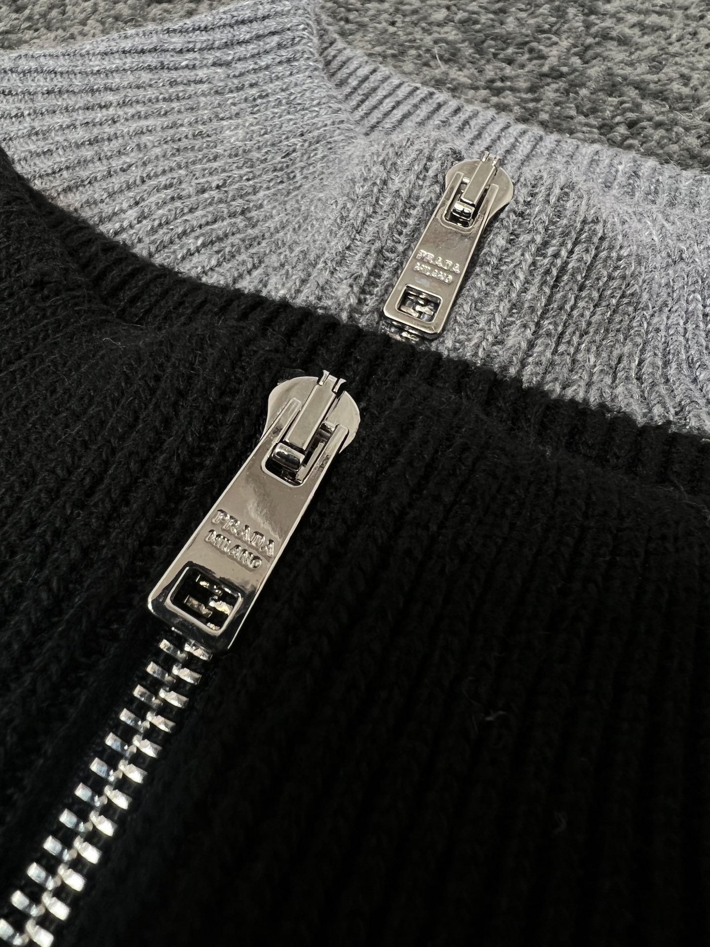 PRADA Cardigan （UMG245-11LM-F0002-S-232）