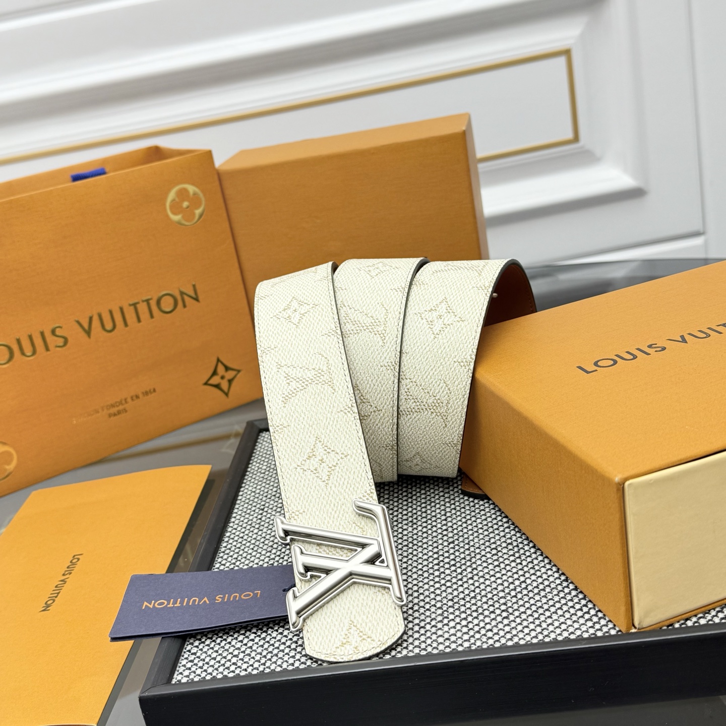 LOUIS VUITTON DIMENSION 40MM REVERSIBLE BELT（M4154U）