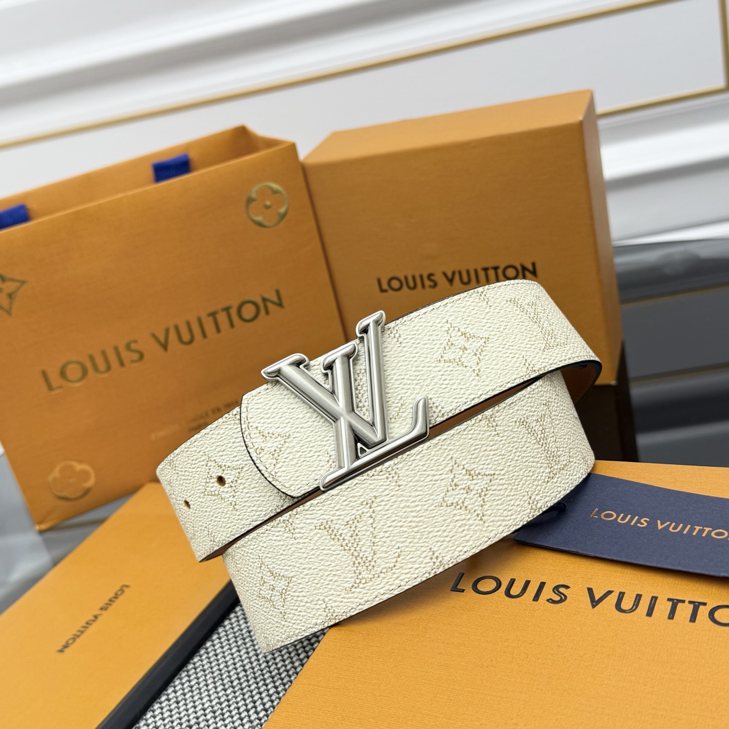 LOUIS VUITTON DIMENSION 40MM REVERSIBLE BELT（M4154U）