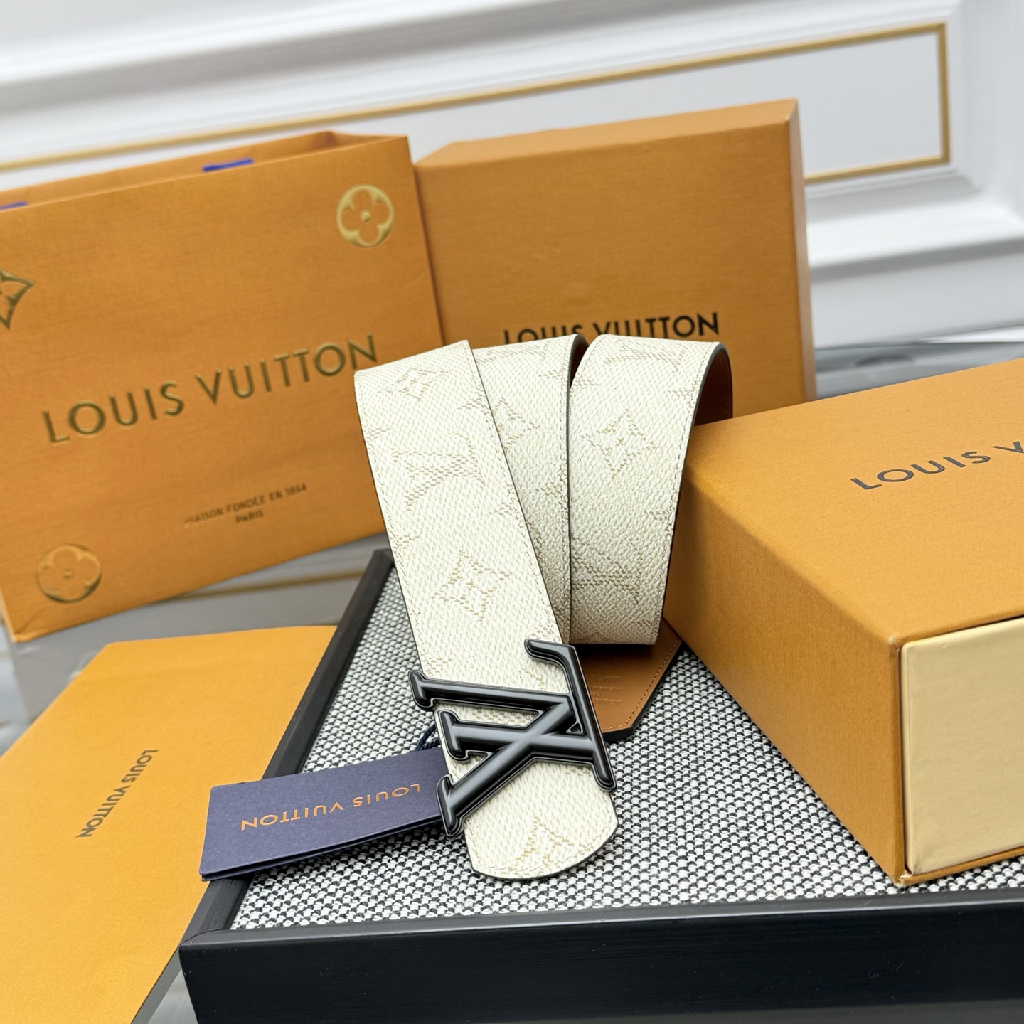 LOUIS VUITTON DIMENSION 40MM REVERSIBLE BELT（M4154U）