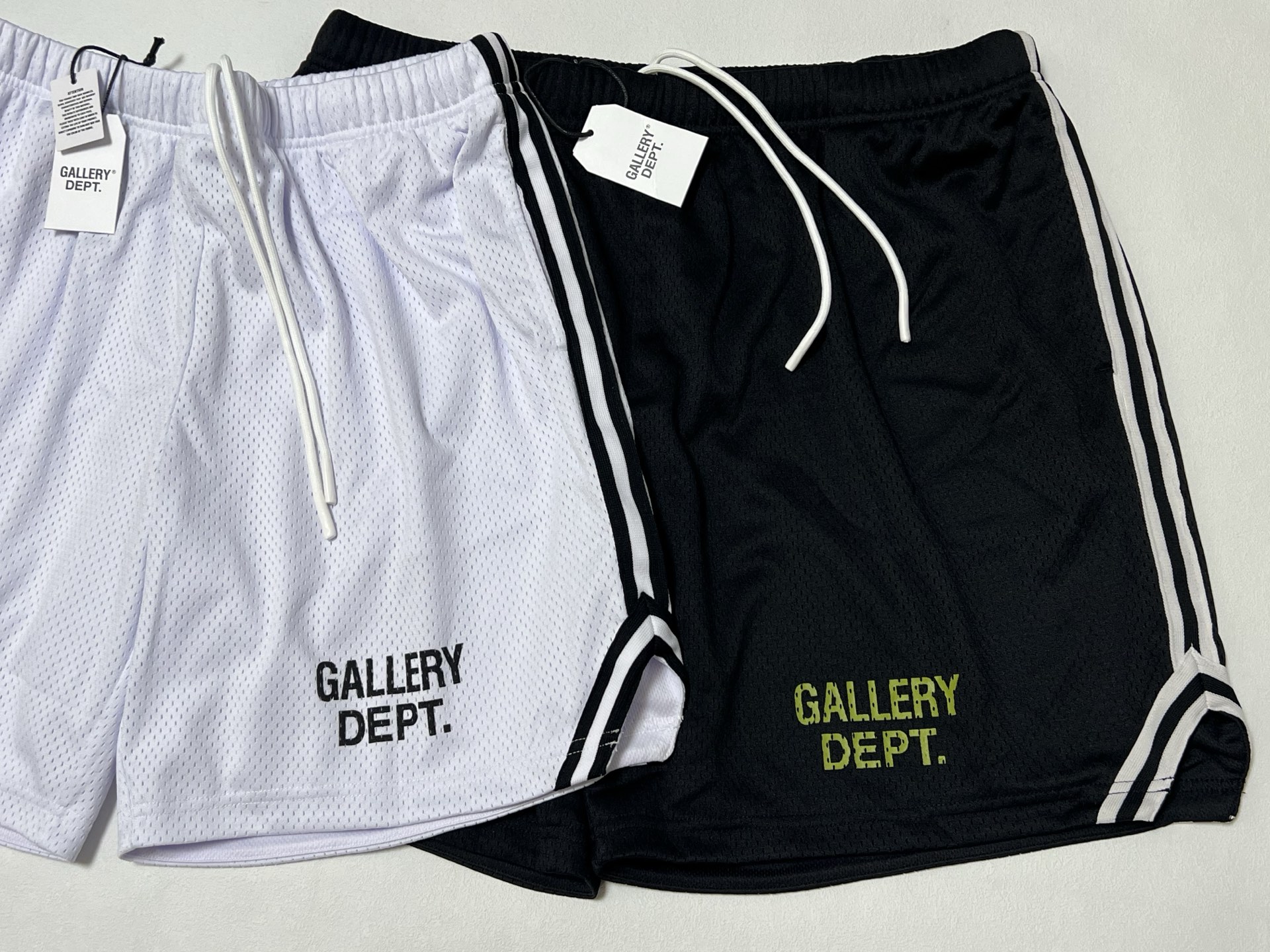 Gallery Dept. Venice Court Shorts（VCS-5245-WTBK）