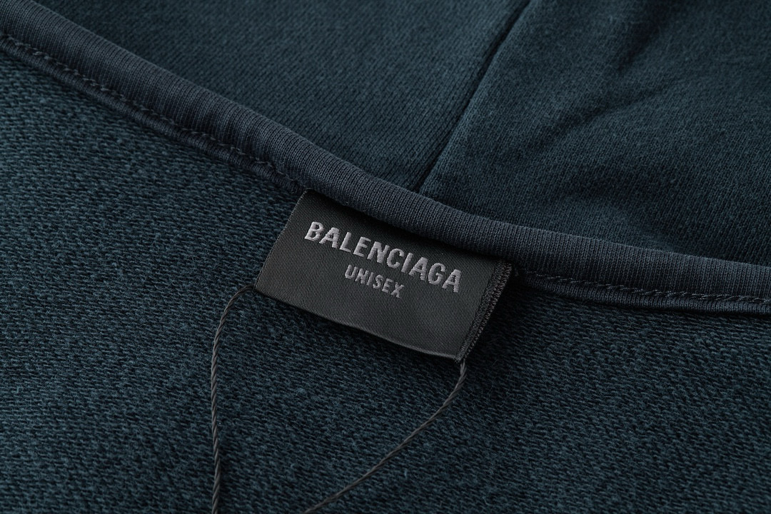 Balenciaga STENCIL TYPE HYBRID hooded jacket（783657THW254245）