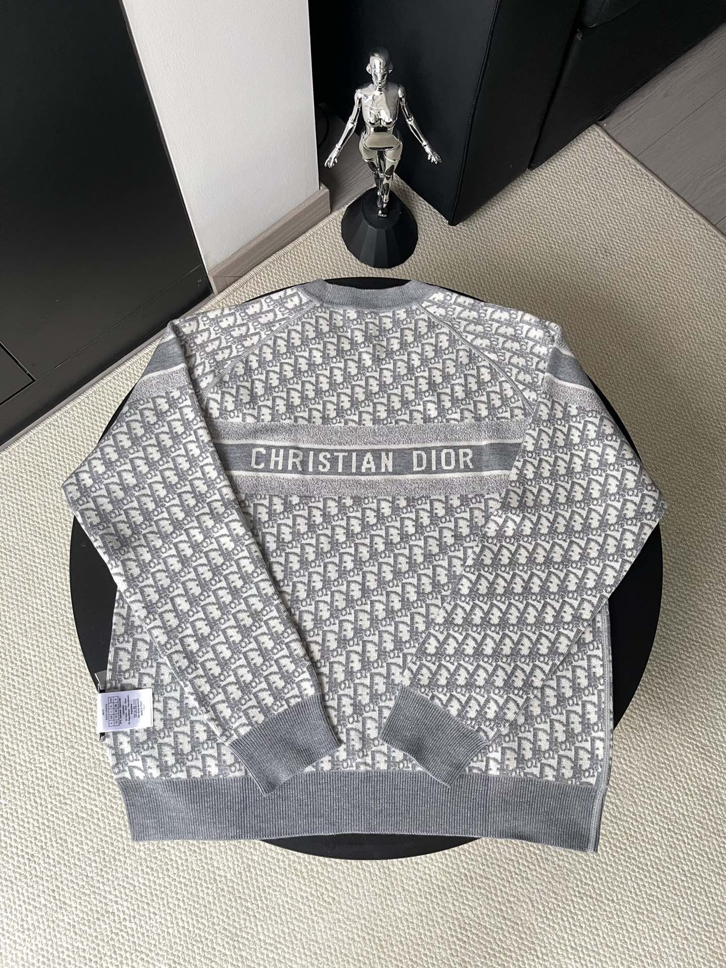 DIOR Reversible Crew Neck Knit Sweater（054S55AM055-X5820）