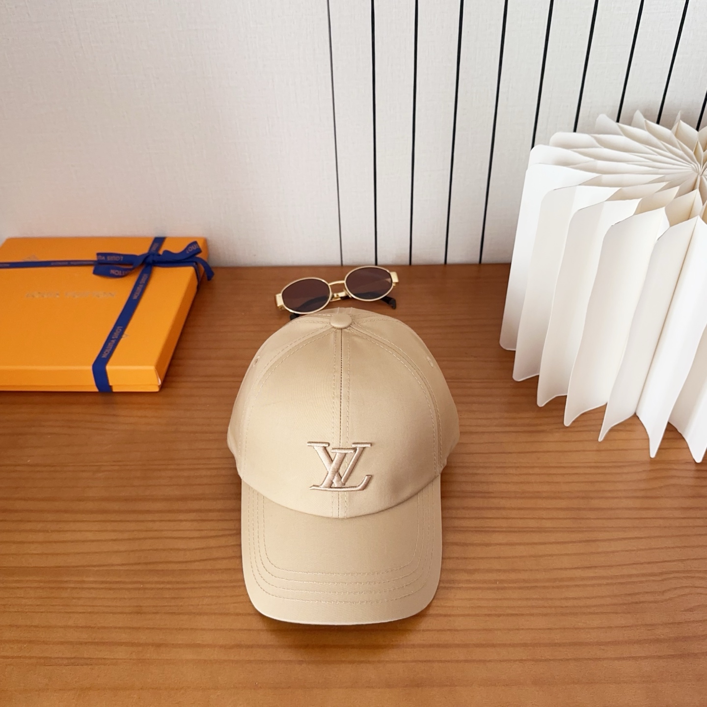 Louis Vuitton logo hat （M7955M）