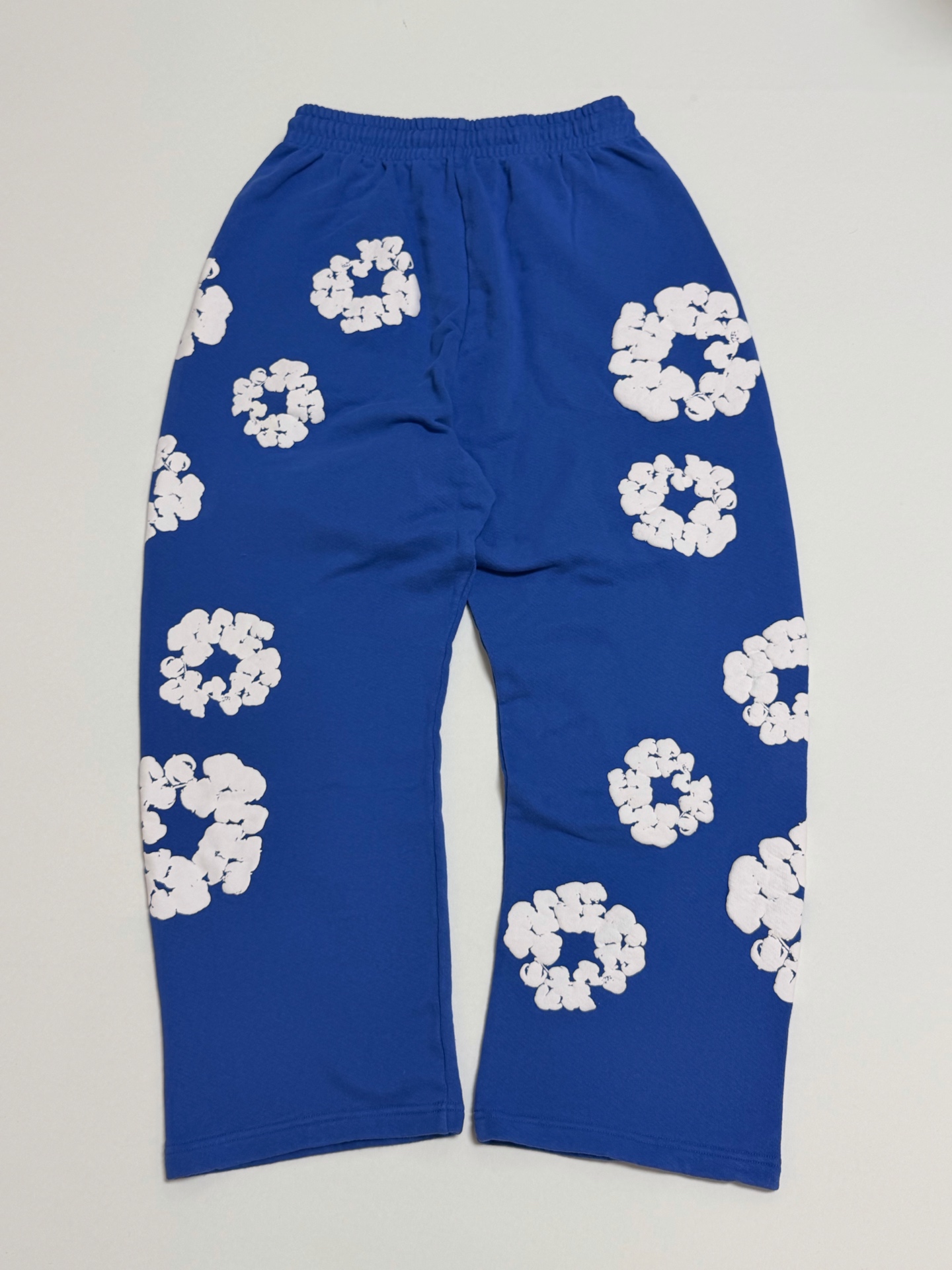 Denim Tears Cotton Wreath Baggy Sweatpants (SS25BAS11402048）