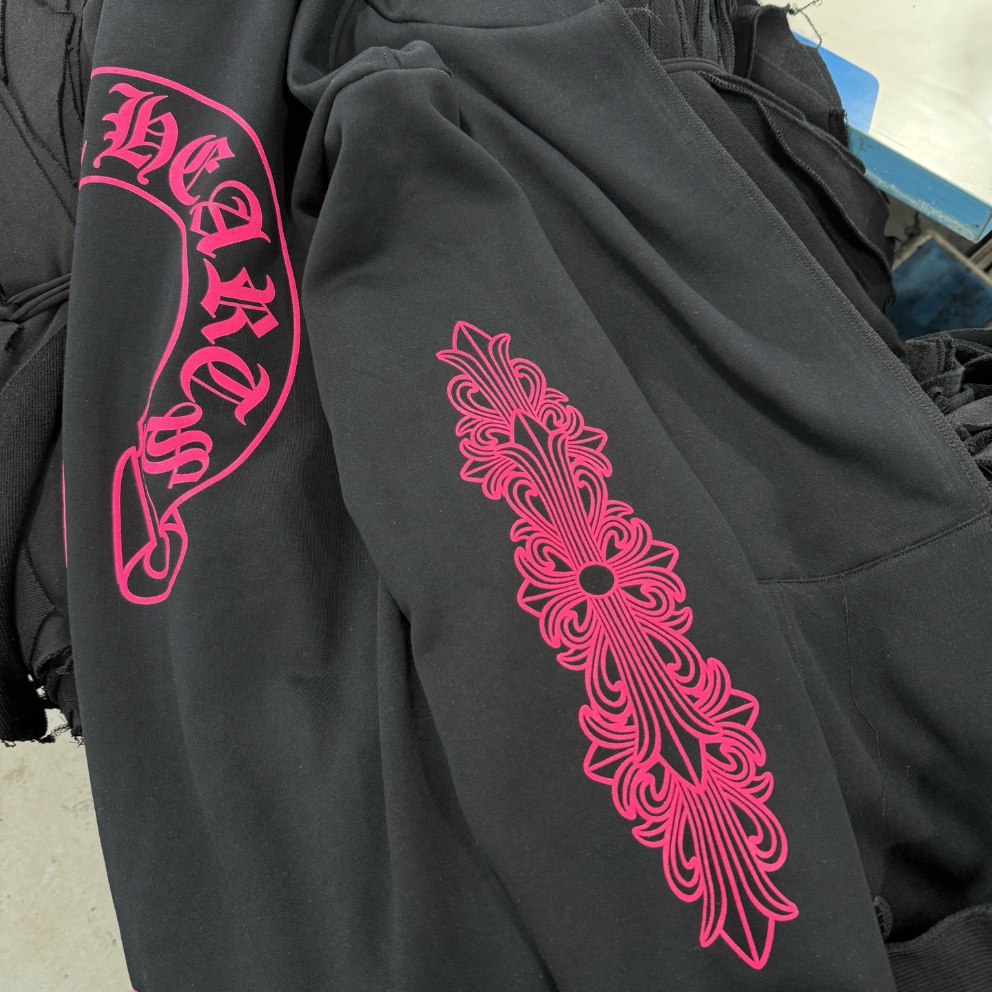 Chrome Hearts Pink Horseshoe Zip Up (CH-20251128）