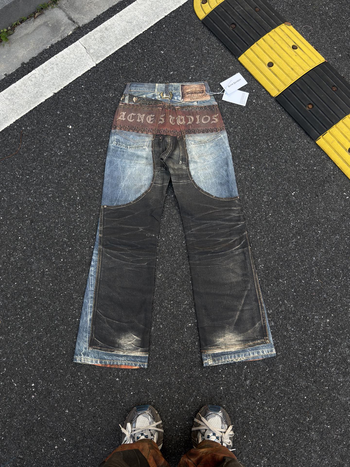 Acne Studios 2010M Heart Buckles Trompe L'Oeil Jeans (BK0704-AIL）