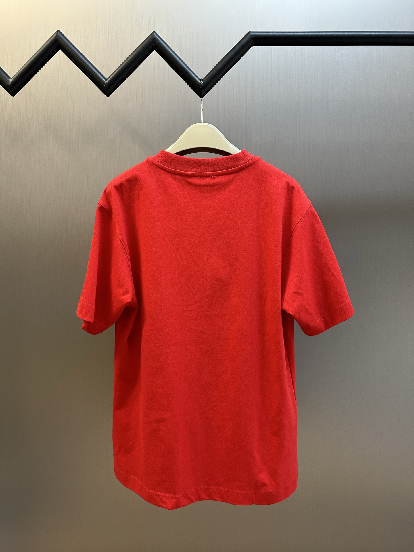 Burberry Equestrian Logo Cotton T-Shirt（81184871）