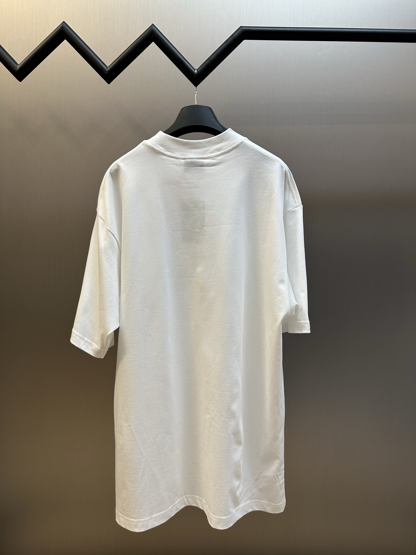 Balenciaga Nano Bb T-Shirt Black (764235TSVU41083）