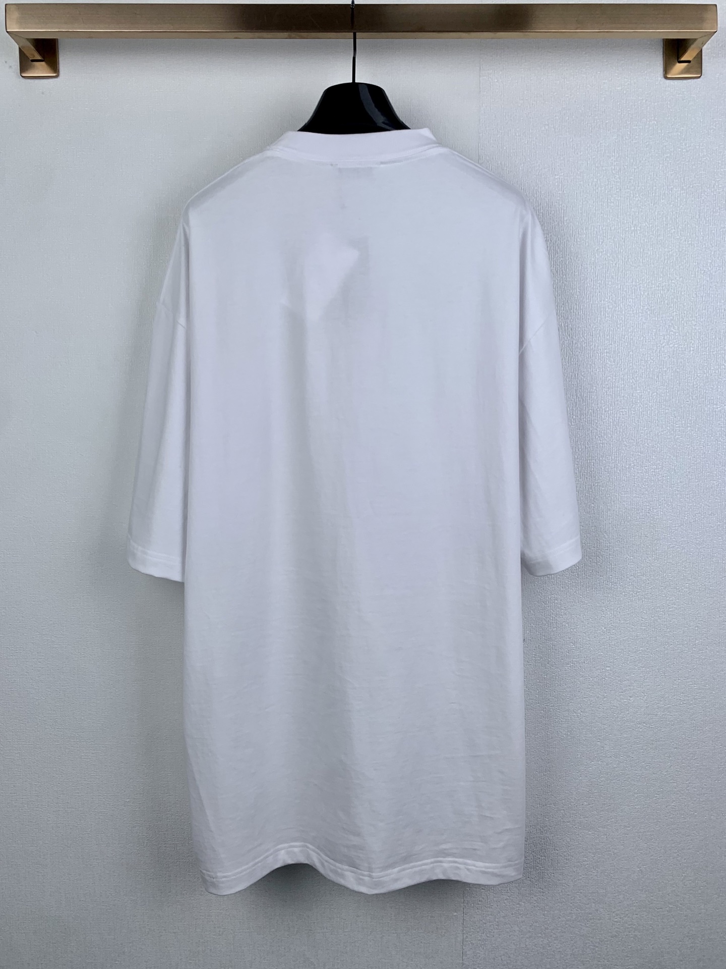Balenciaga Black Boxy Tee with Logo Print and Balenciaga（571205TGV751140）