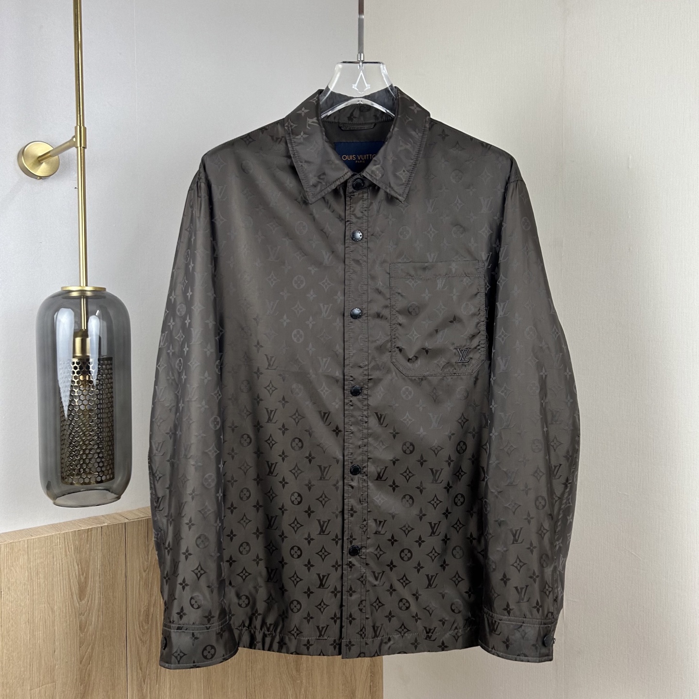Louis Vuitton long-sleeved printed nylon shirt (LV2025001）