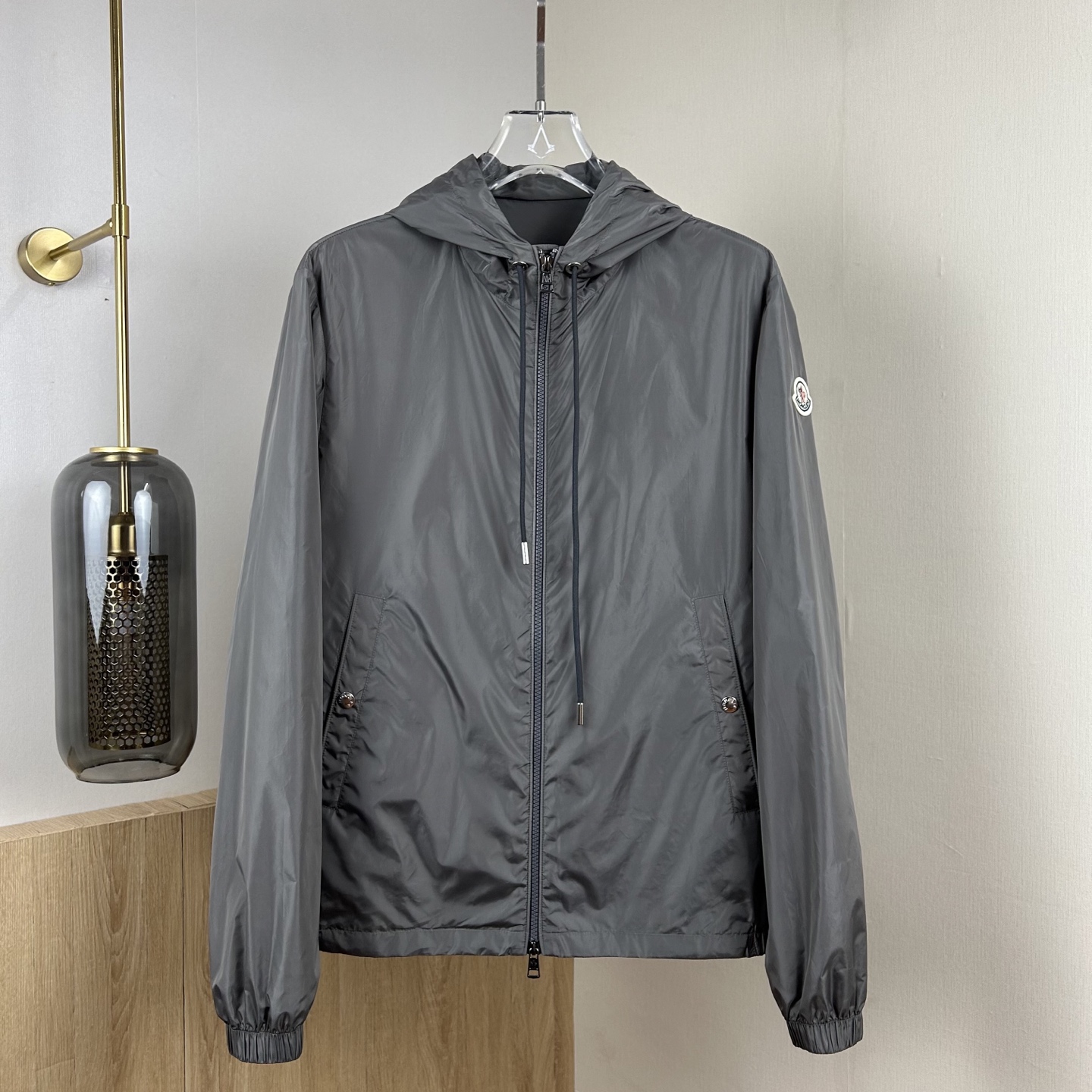 Moncler hooded zip-up jacket（MC2025007）