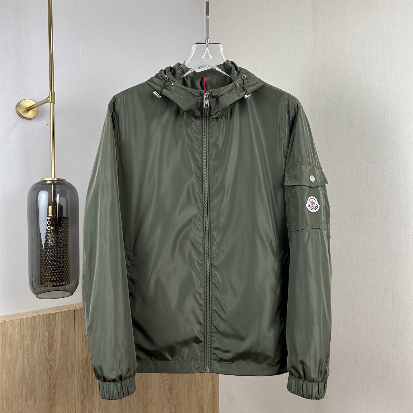 Moncler hooded zip-up jacket（MC2025003）