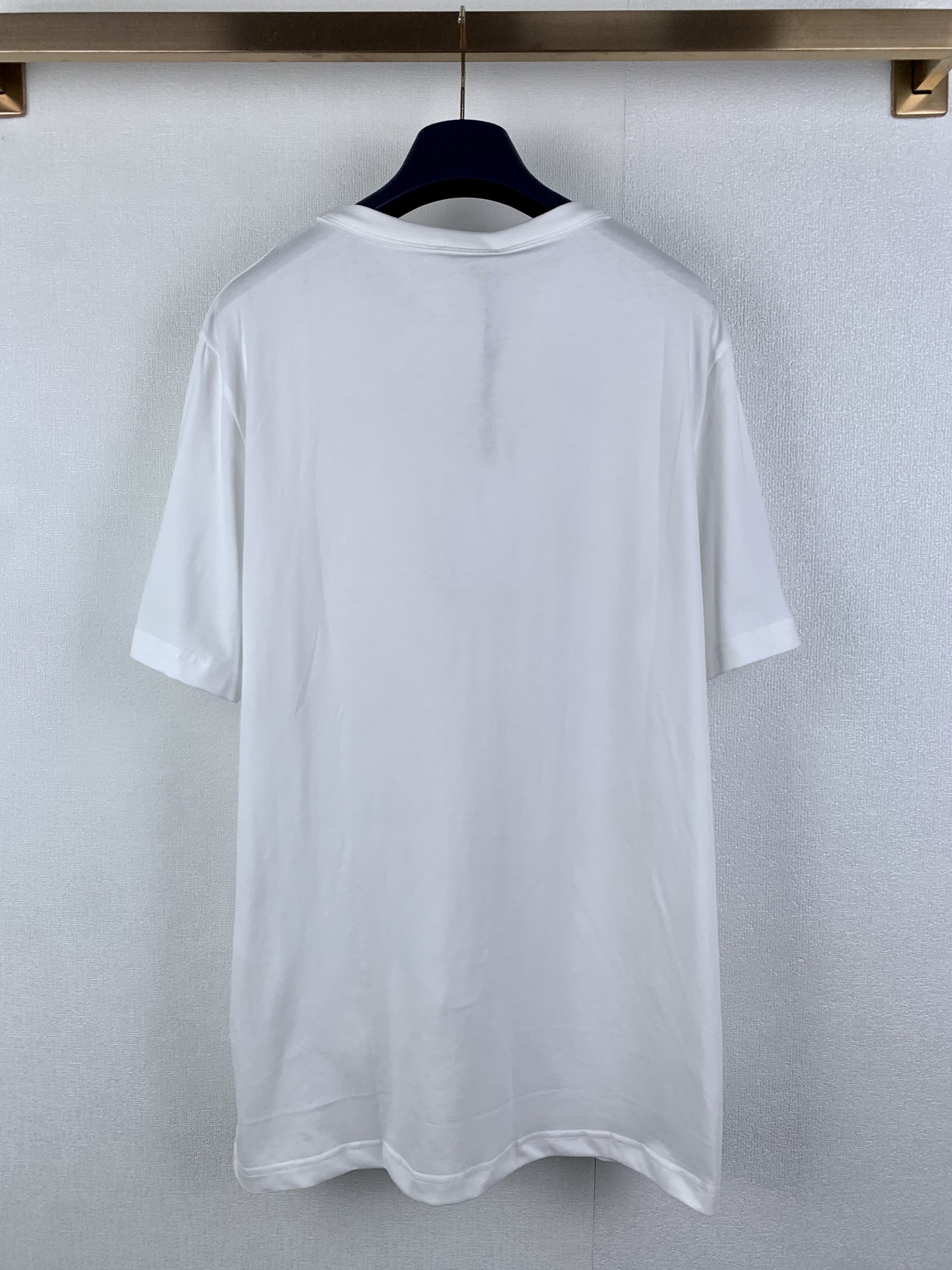 MONCLER Cotton T-shirt with logo patch pocket（K10918C0003289AVF7A9）