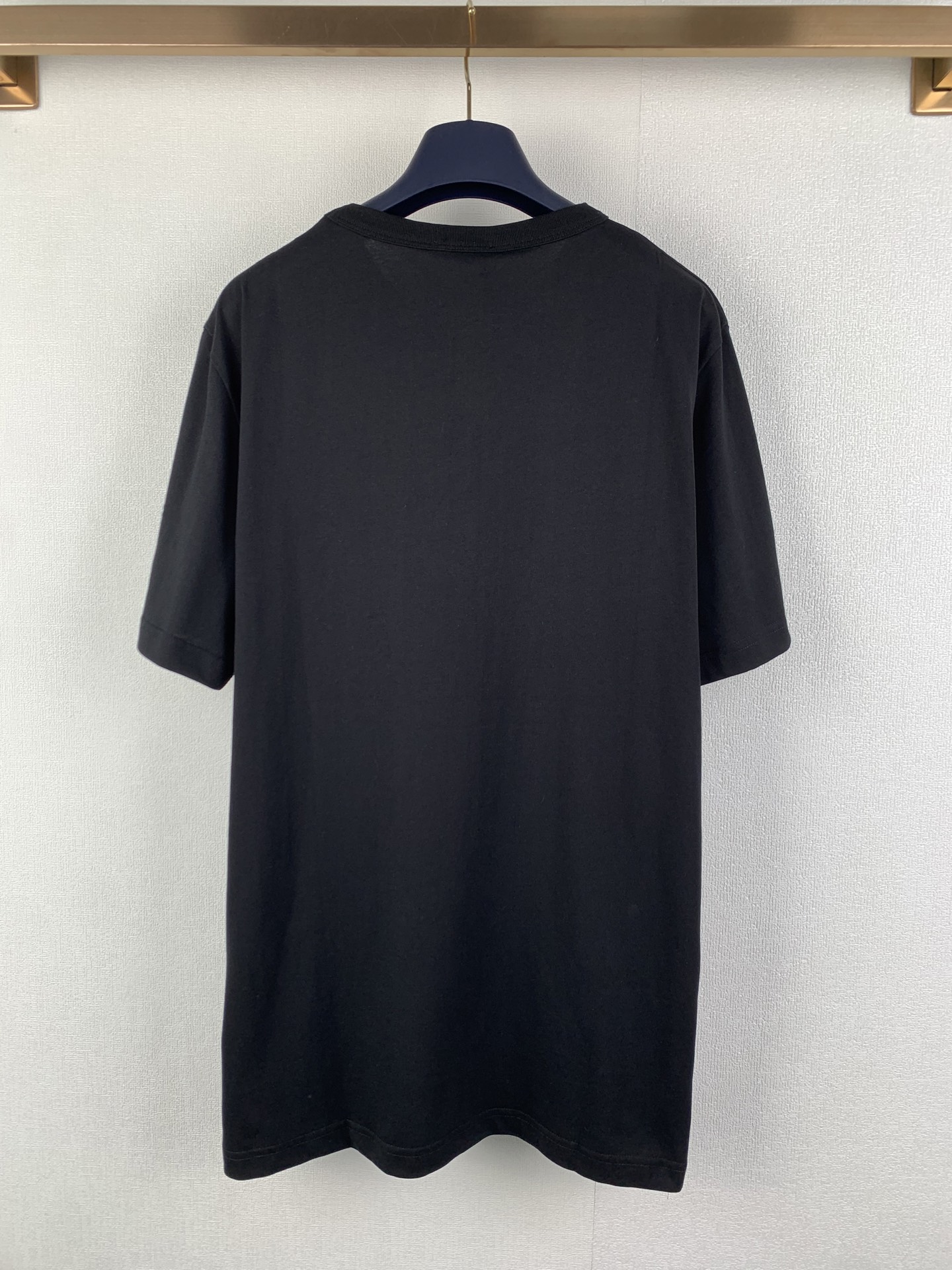 MONCLER Cotton T-shirt with logo patch pocket（K10918C0003289AVF7A9）