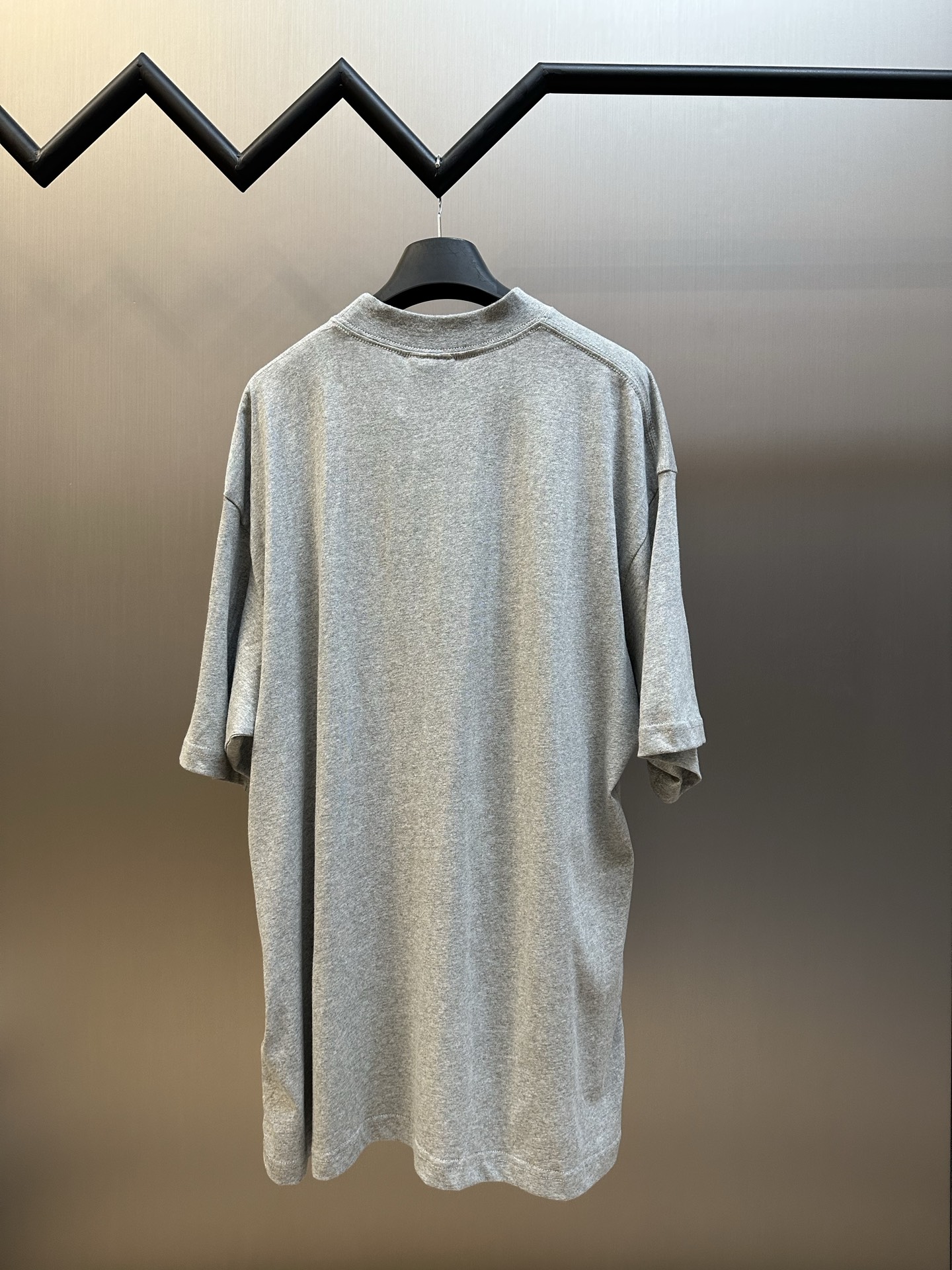 BALENCIAGA Cursive Medium Size T-Shirt（764235TTVM76552）