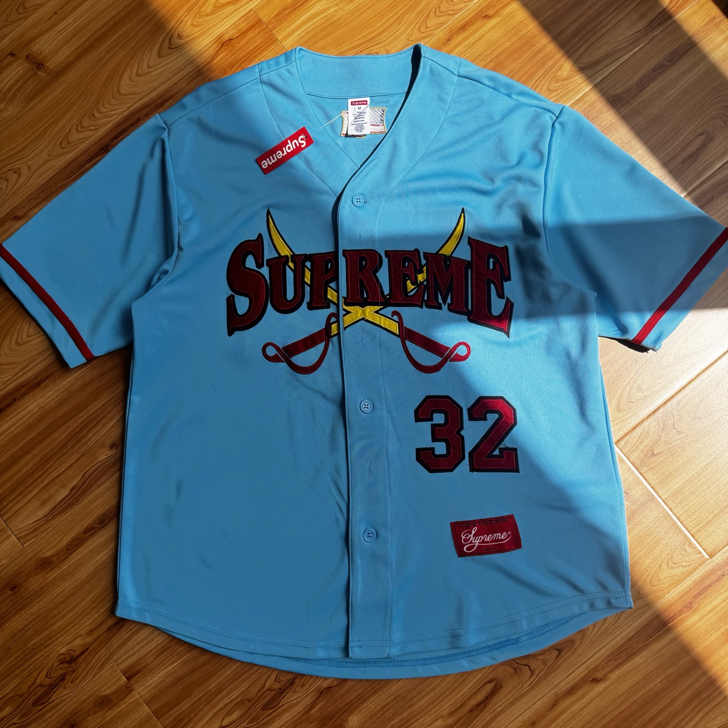 Supreme Swords Baseball Jersey "Black"（SUP-FW25-011）