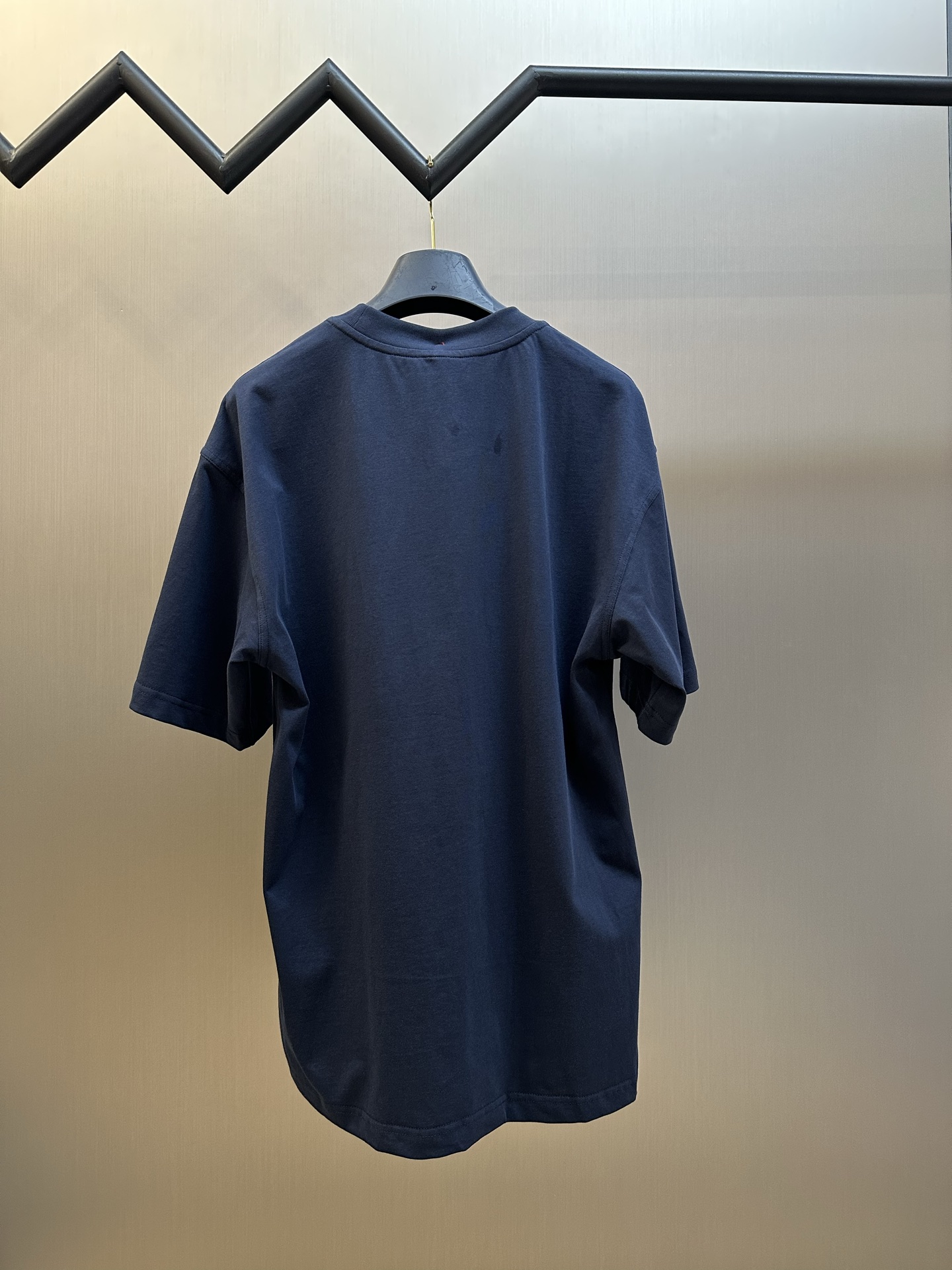 Moncler Men's Cotton-Blend T-Shirt with Denim Pocket（L10978C0000189AW1034）