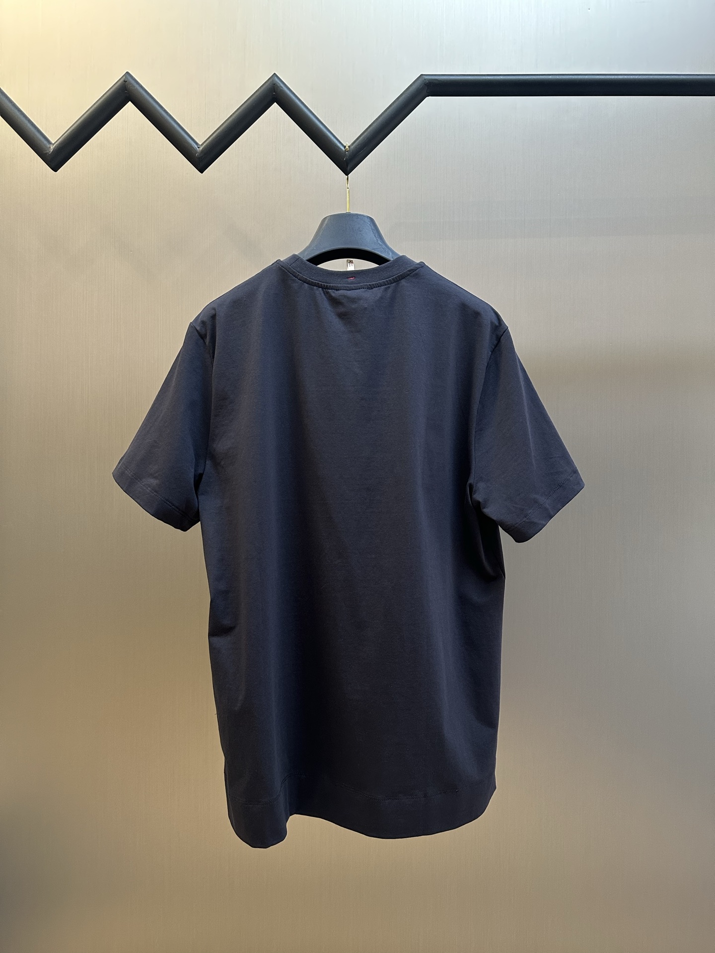 Moncler Men's Natural Logo T-Shirt（L10978C000038790F）