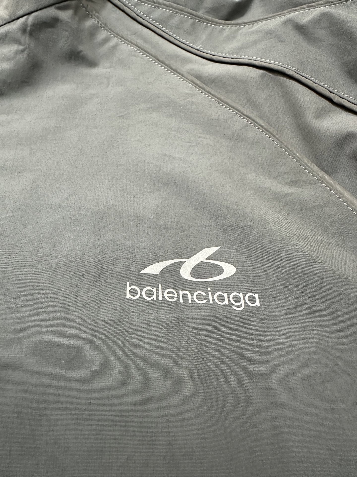 Balenciaga Men's Bodies Tracksuit Jacket in Elephant Grey (A001YQTPQ381485）