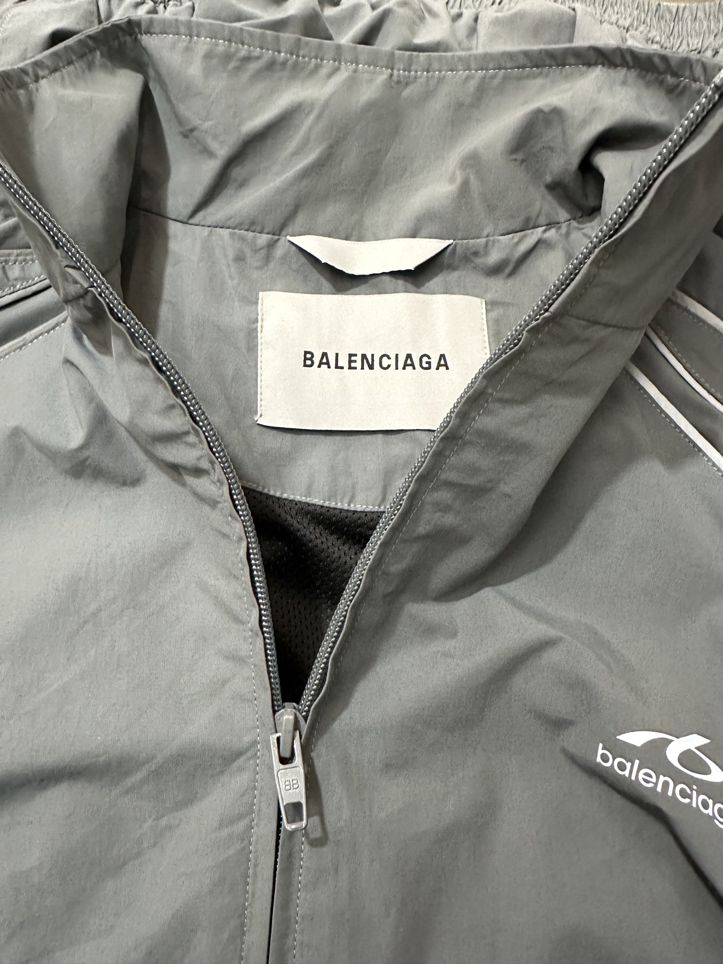 Balenciaga Men's Bodies Tracksuit Jacket in Elephant Grey (A001YQTPQ381485）