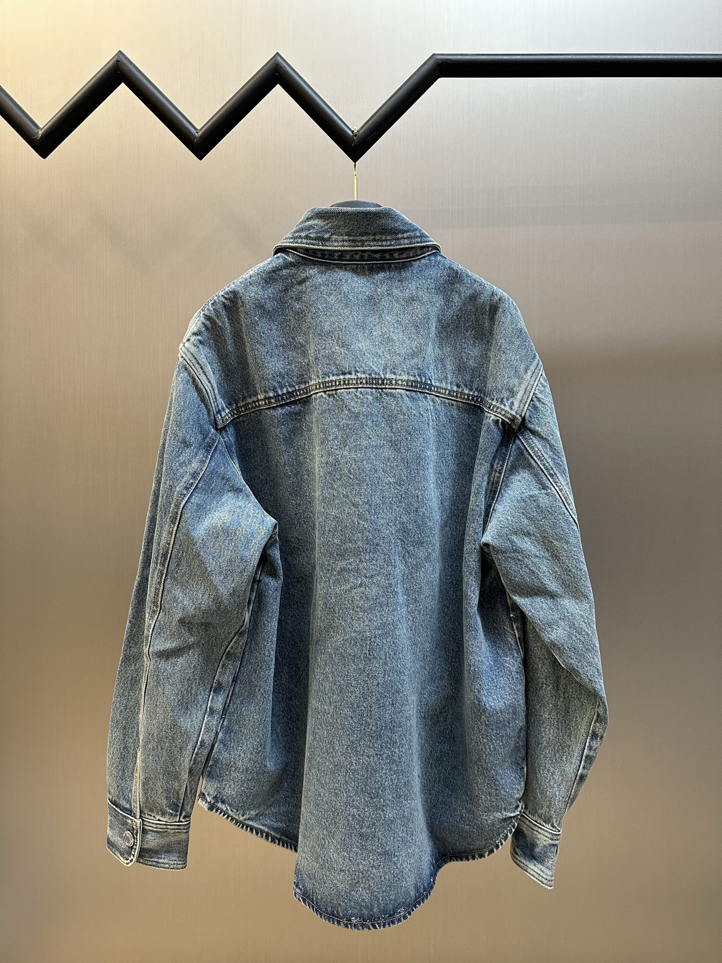 AMI DE COEUR Overshirt（UJK897DE0124031）