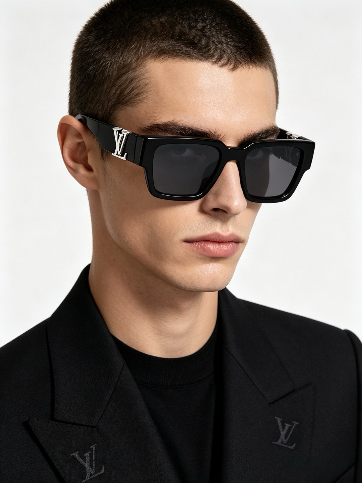 Louis Vuitton LV Sleek Square Sunglasses（多色） (Z2178E)