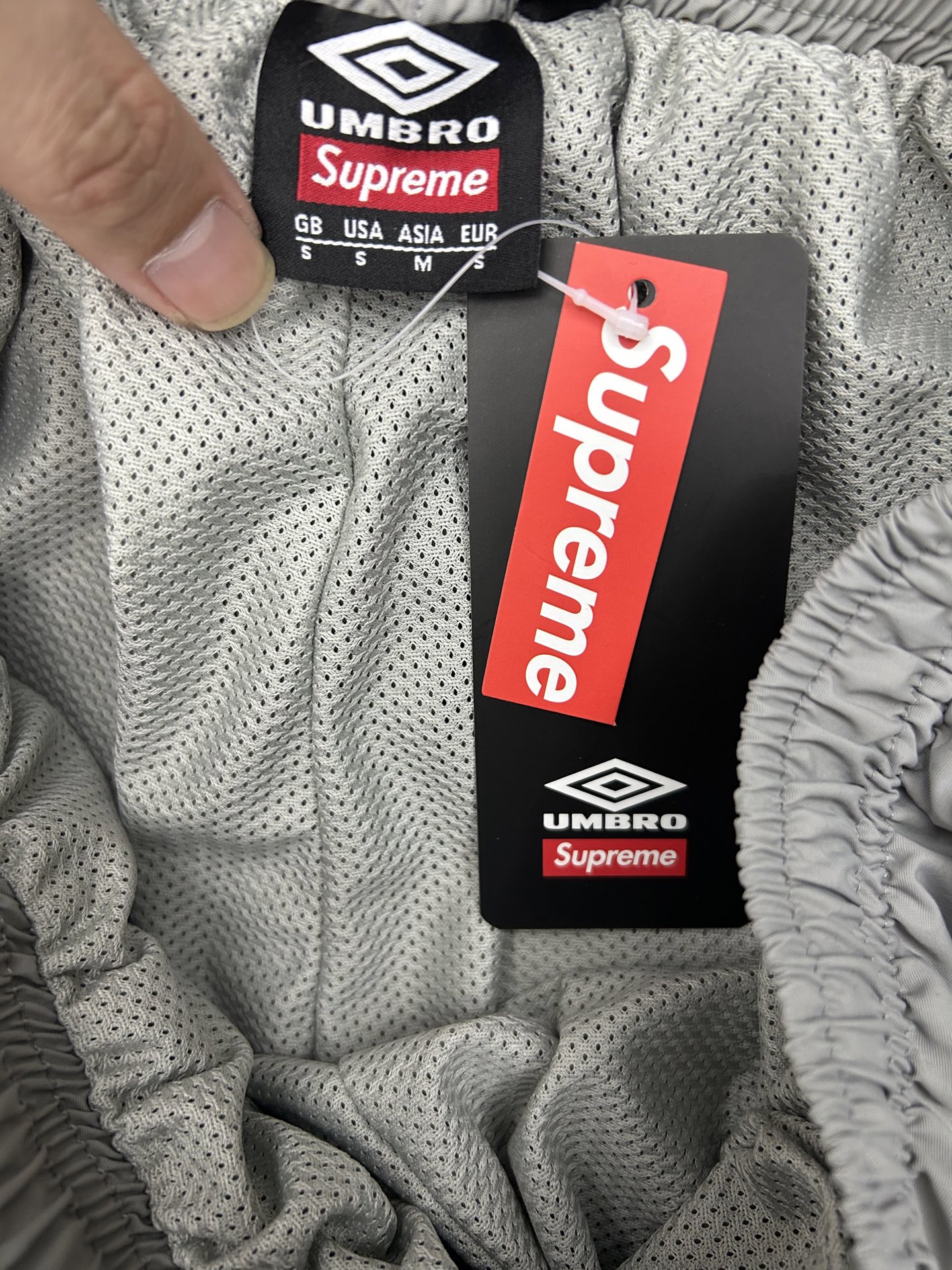 Supreme x Umbro Rhinestone Track Pant "Black"（SUP-SS26-332）