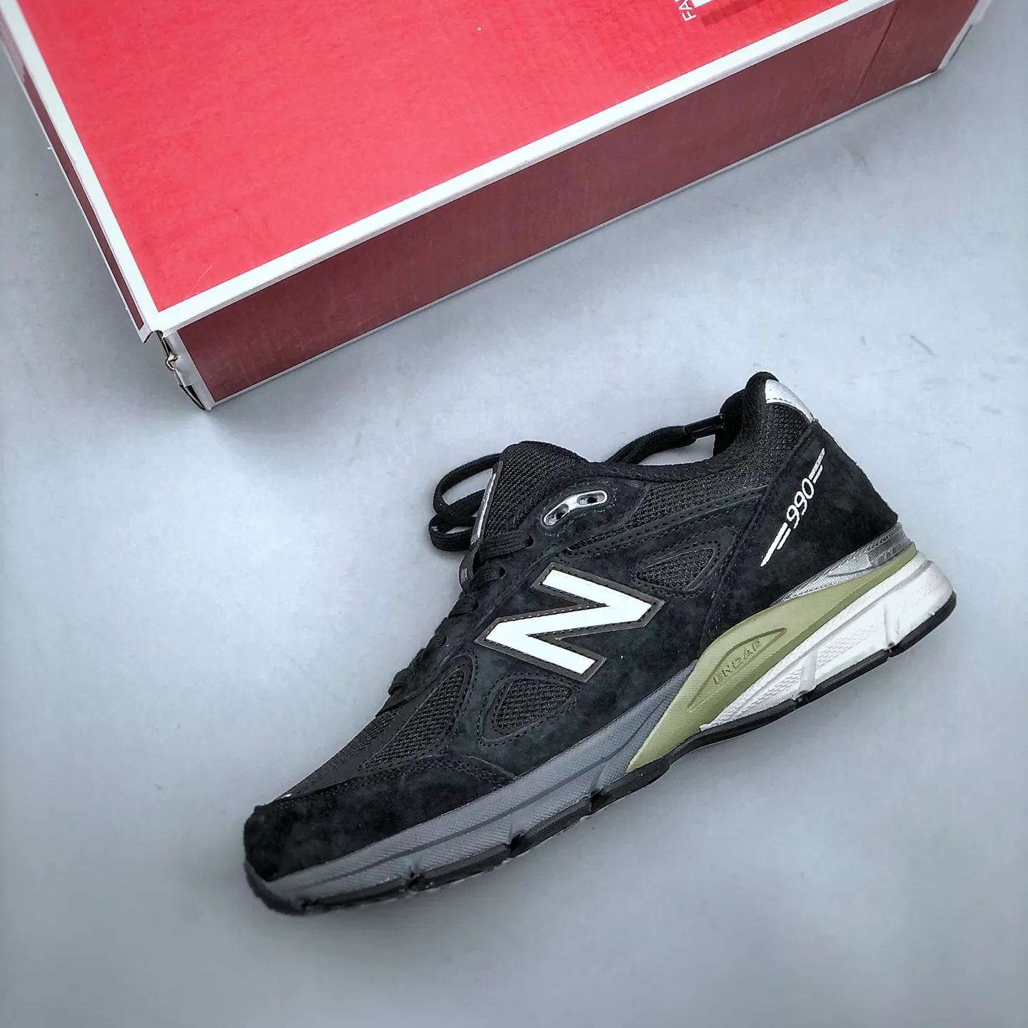 New Balance 990V4 "Black/Silver"(NB990V3)