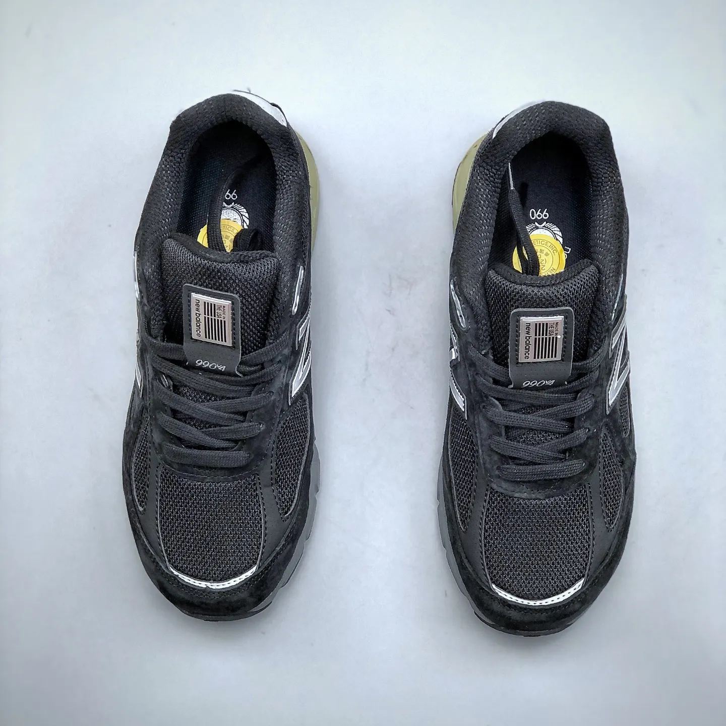 New Balance 990V4 "Black/Silver"(NB990V3)