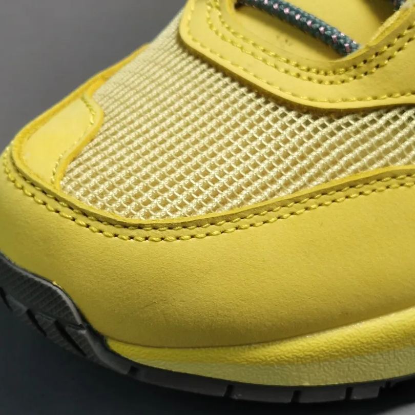 Travis Scott × Nike Air Max 1 "CACT.US Gold"（DO9392-700）