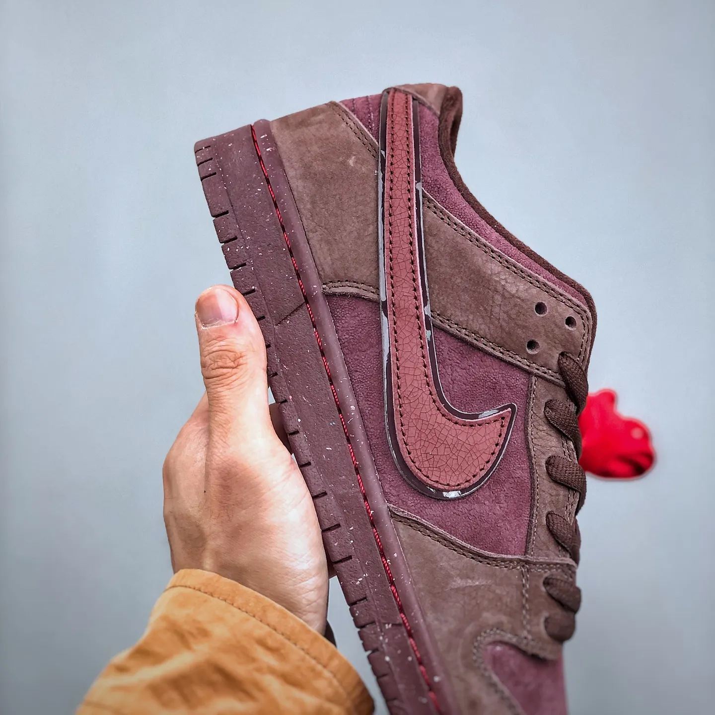 Nike SB Dunk Low PRM City of Love "Burgundy"(FN0619-600)