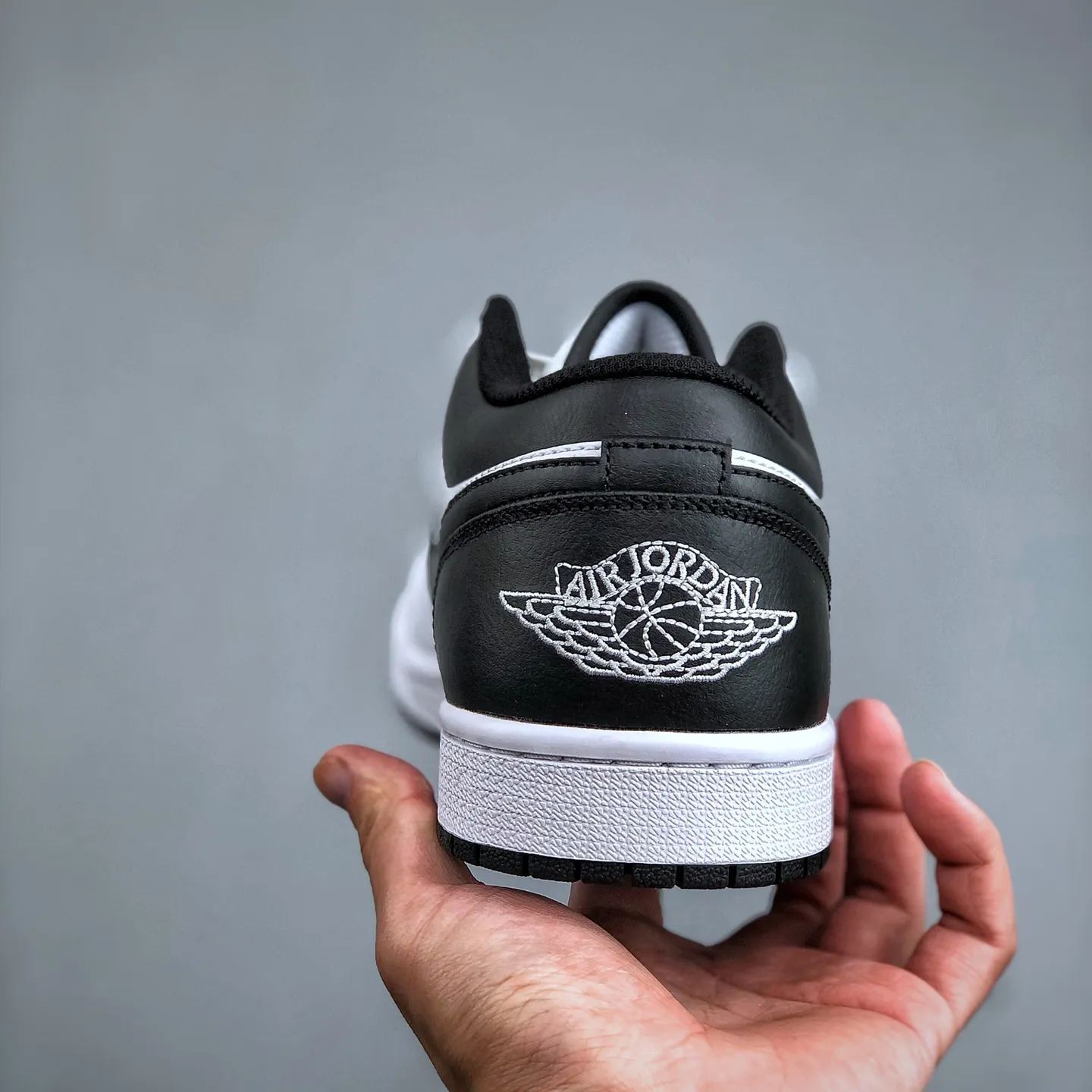 Nike Air Jordan 1 Low "White/Black"(553558-132)