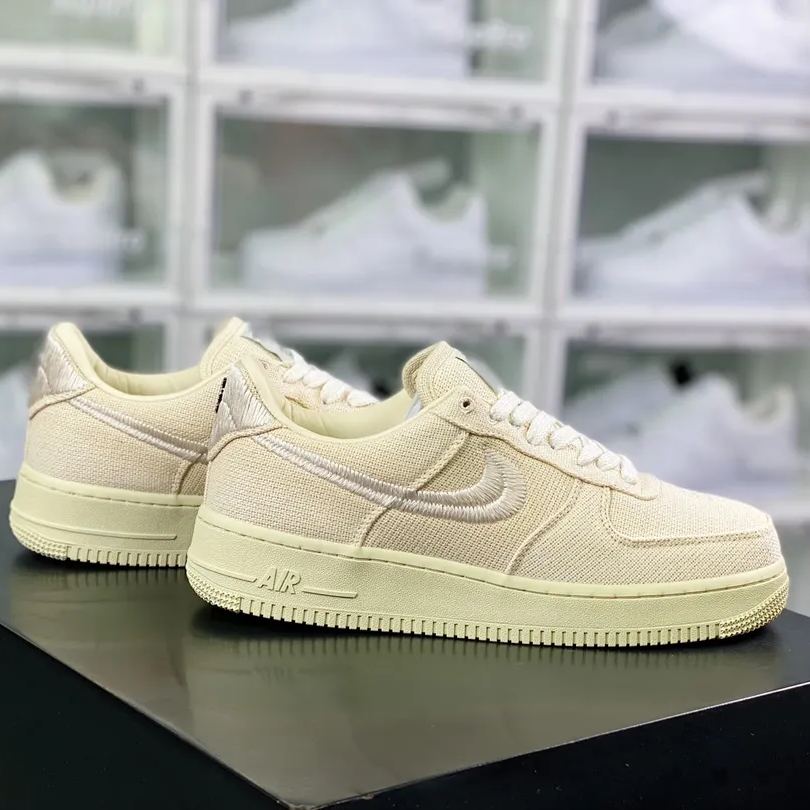 STUSSY × NIKE AIR FORCE 1 LOW FOSSIL STONE（CZ9084-200）