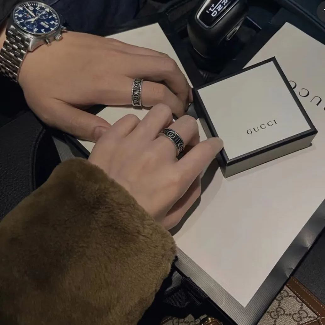 GUCCI グッチ リング ダブルG シルバー 銀 ブラック 黒 （551899-J8400-0811）