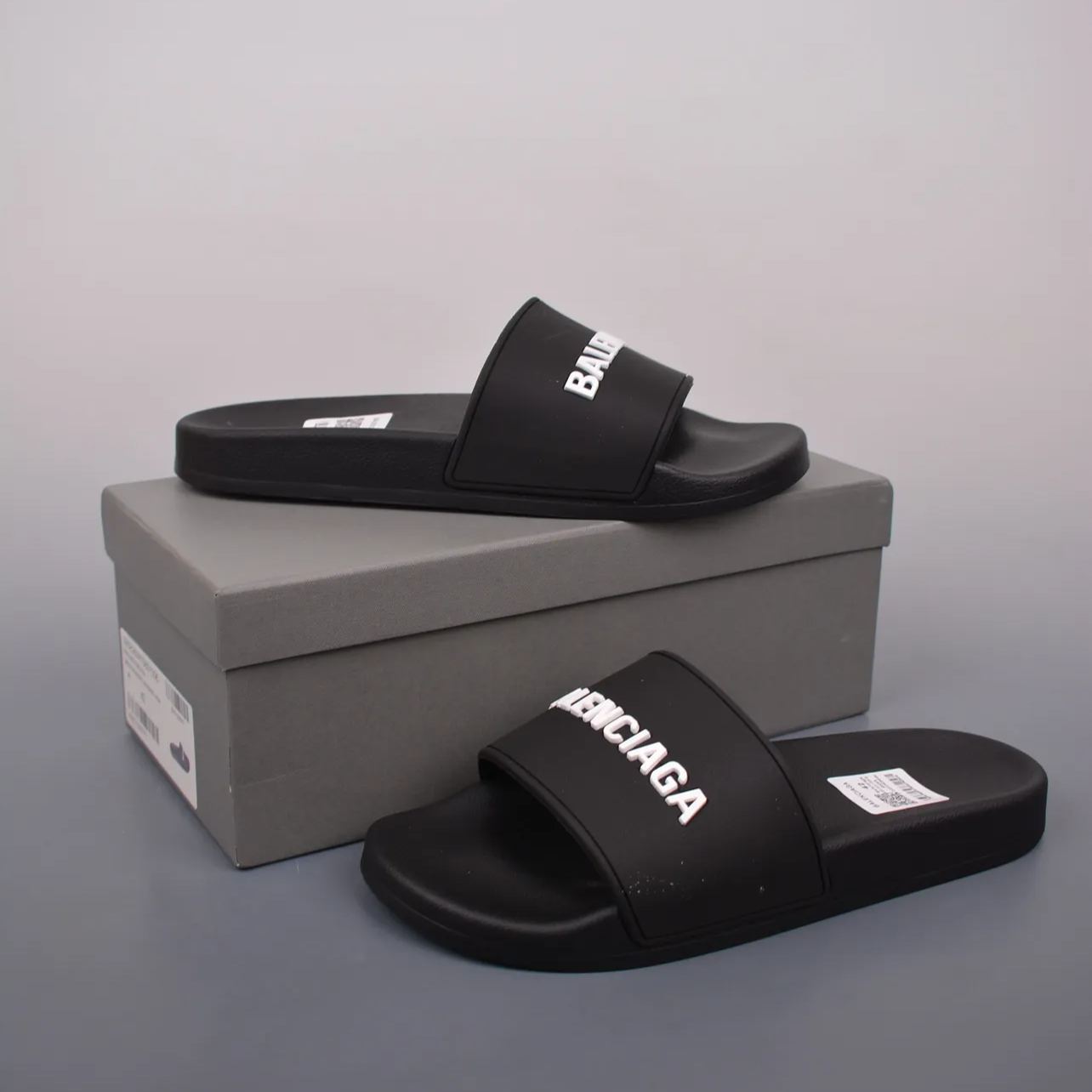 BALENCIAGA Pool Slide Sandal "Black/White"（565826W1S801006）