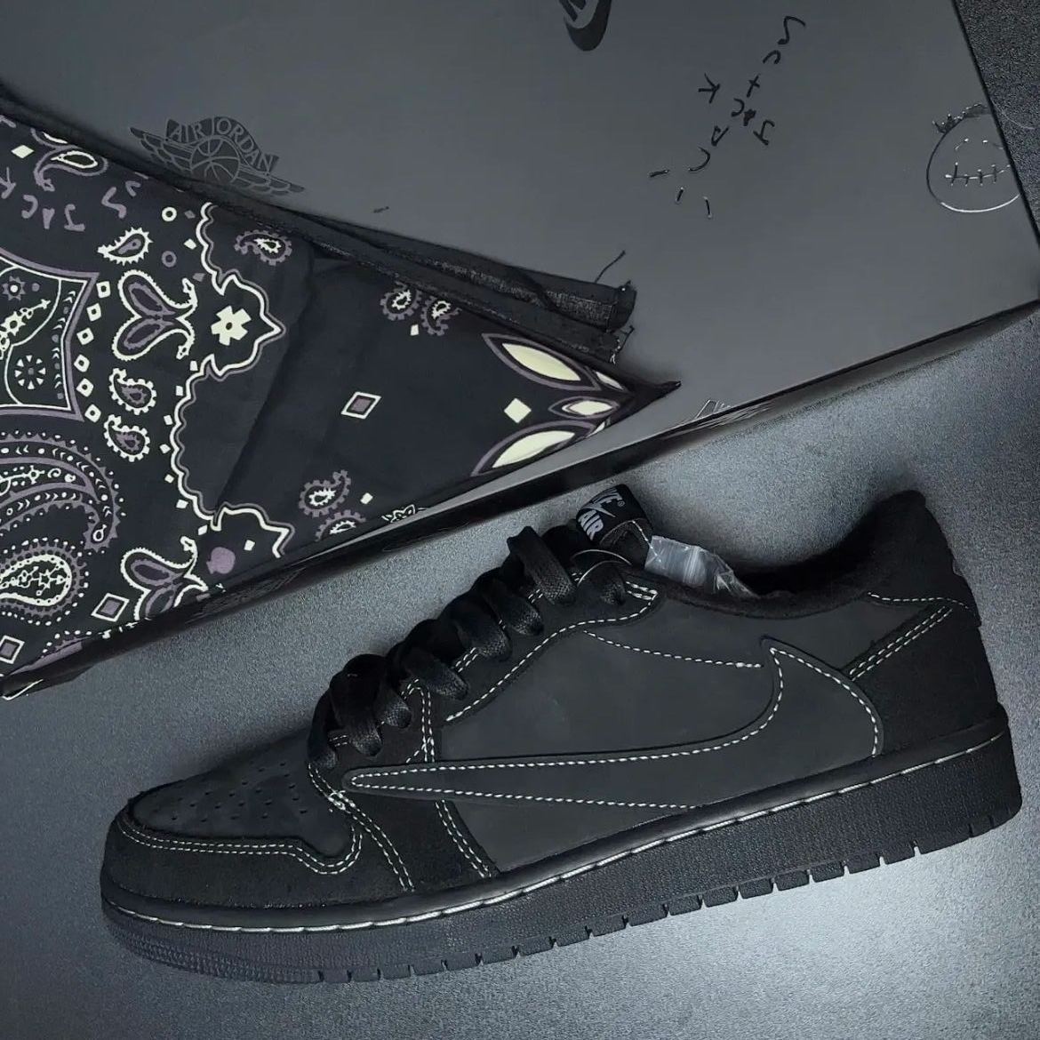 Travis Scott × Nike Air Jordan 1 Low OG SP "Black Phantom"(DM7866-001)