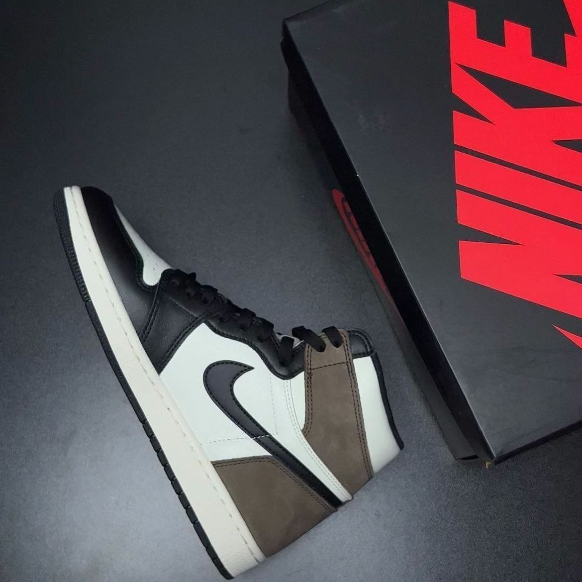 Nike Air Jordan 1 High OG "Sail/Dark Mocha/Black"  (555088-105)