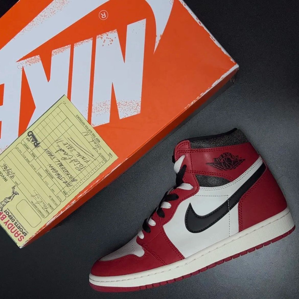 Nike Air Jordan 1 High OG "Lost & Found/Chicago"（DZ5485-612）