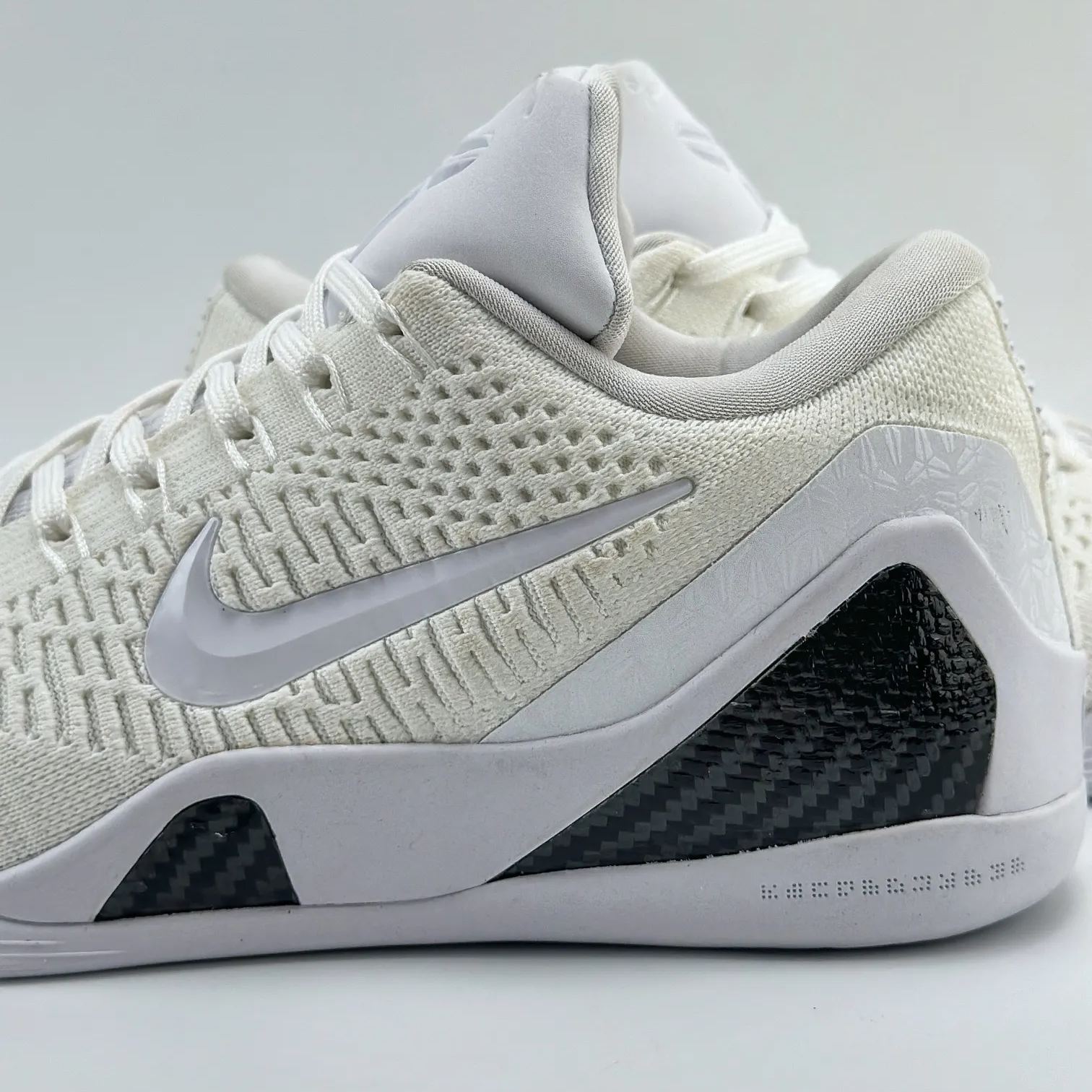 Nike GS Kobe 9 Low "Halo"（FZ7334-100）