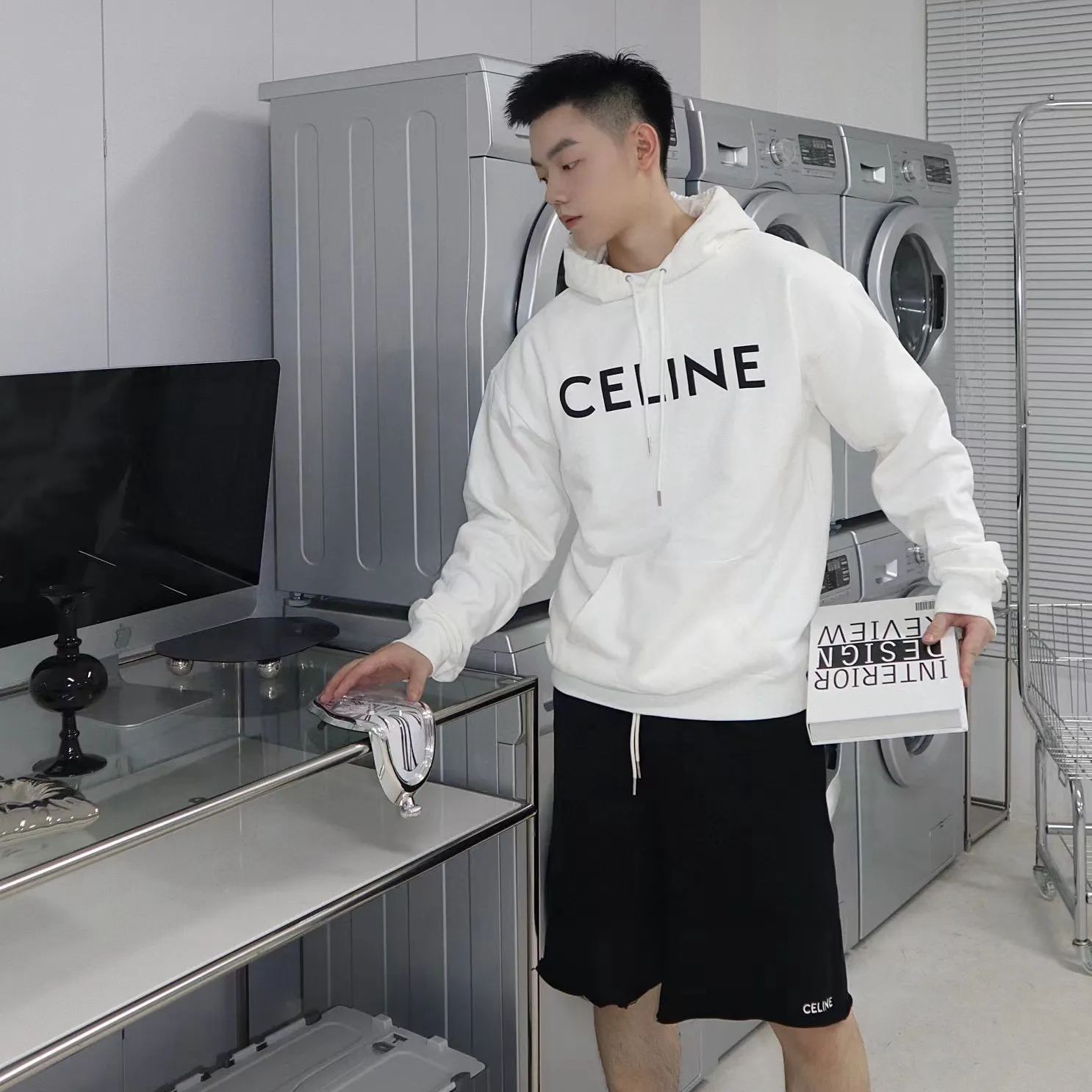 CELINE Hoodie (2Y321670Q-01OB）