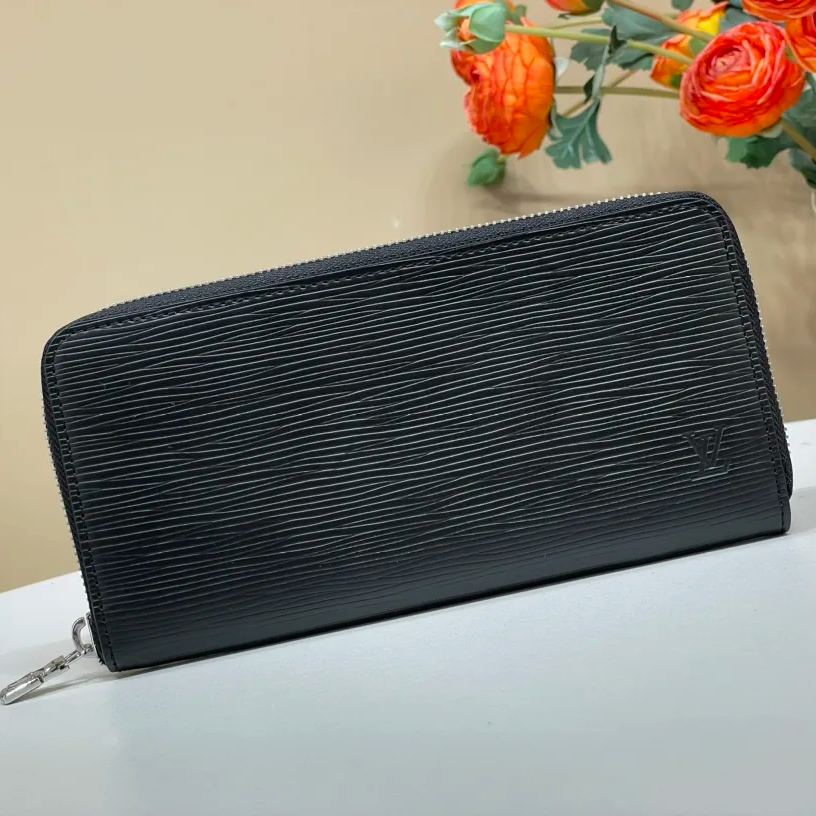 Louis Vuitton wallet (M80334-3）