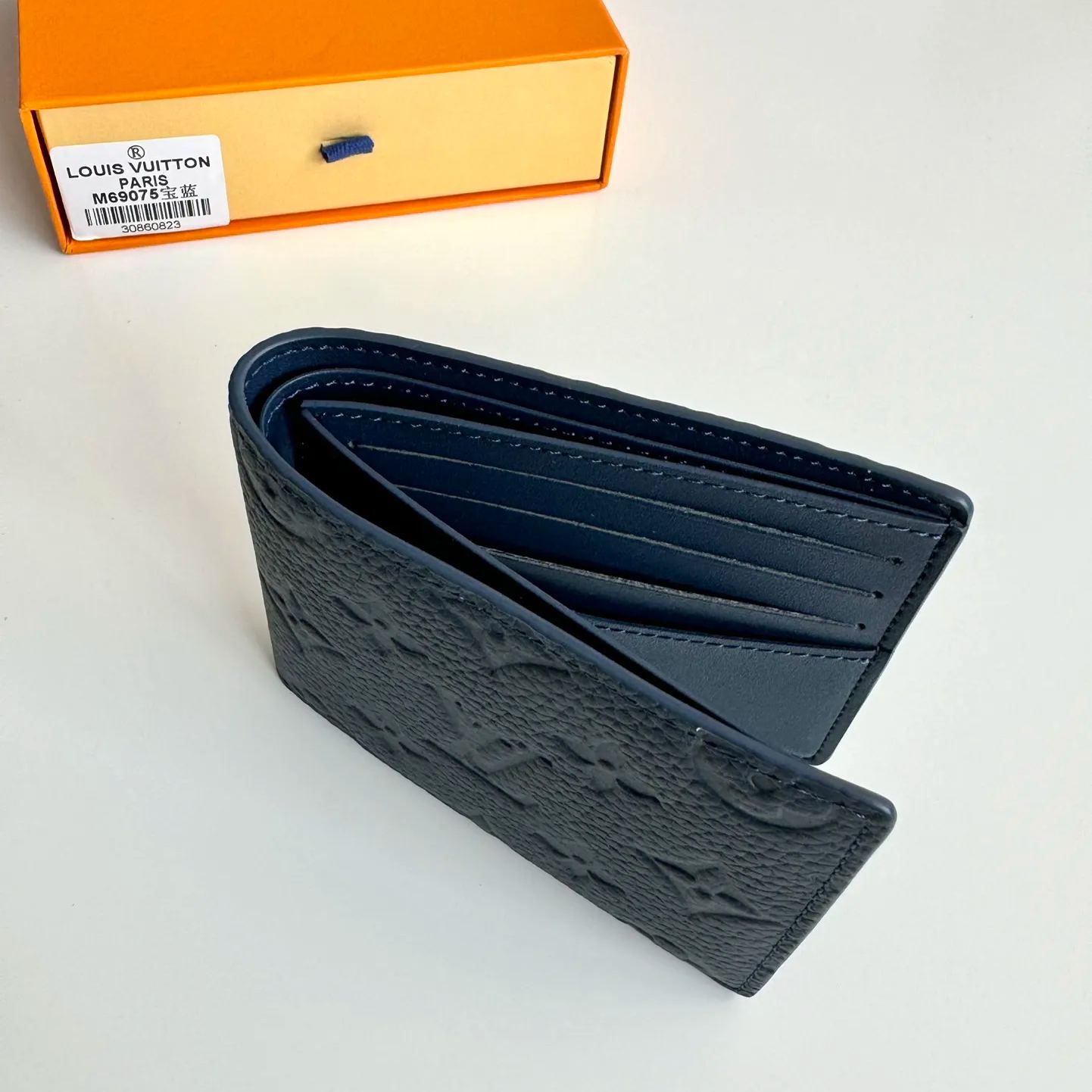 Louis Vuitton wallet （M69075）