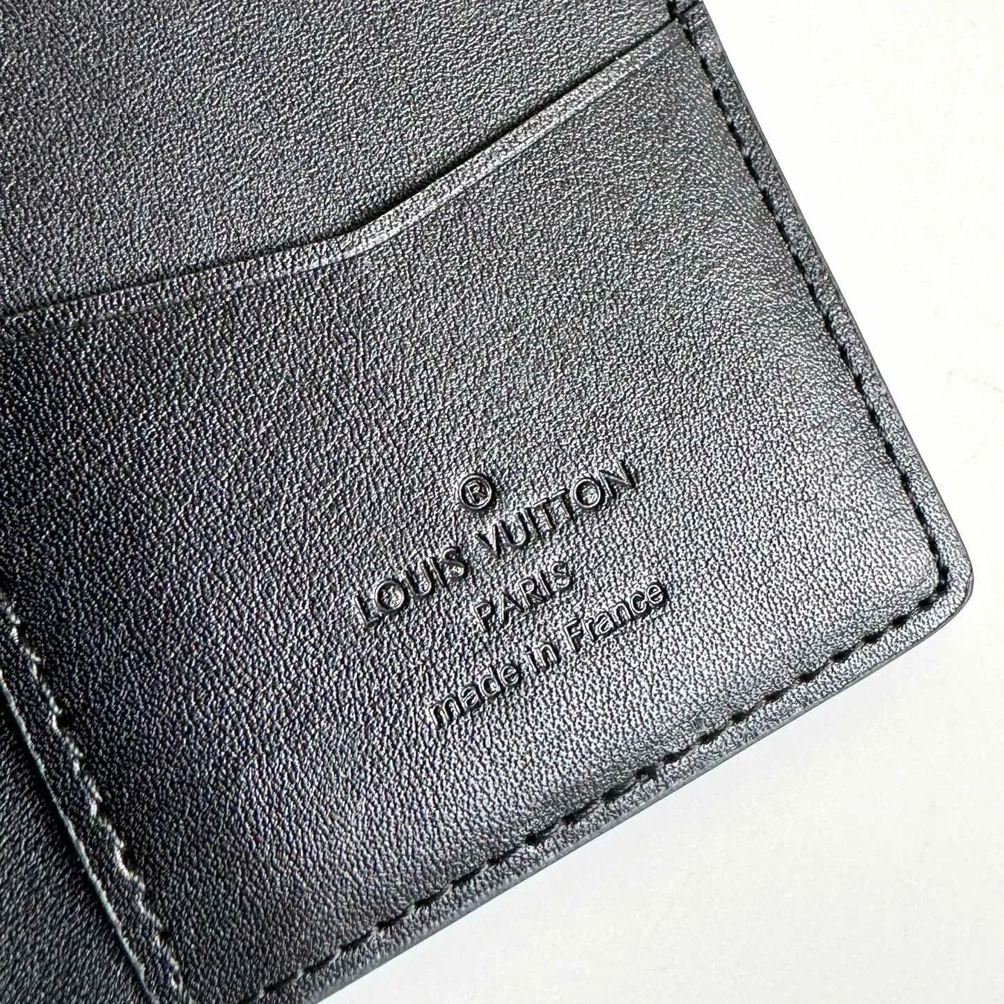 Louis Vuitton Pocket Organizer - Monogram Other （M11548）