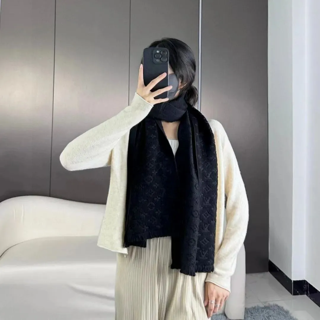 Louis Vuitton Scarf Monogram Classic （M78526）